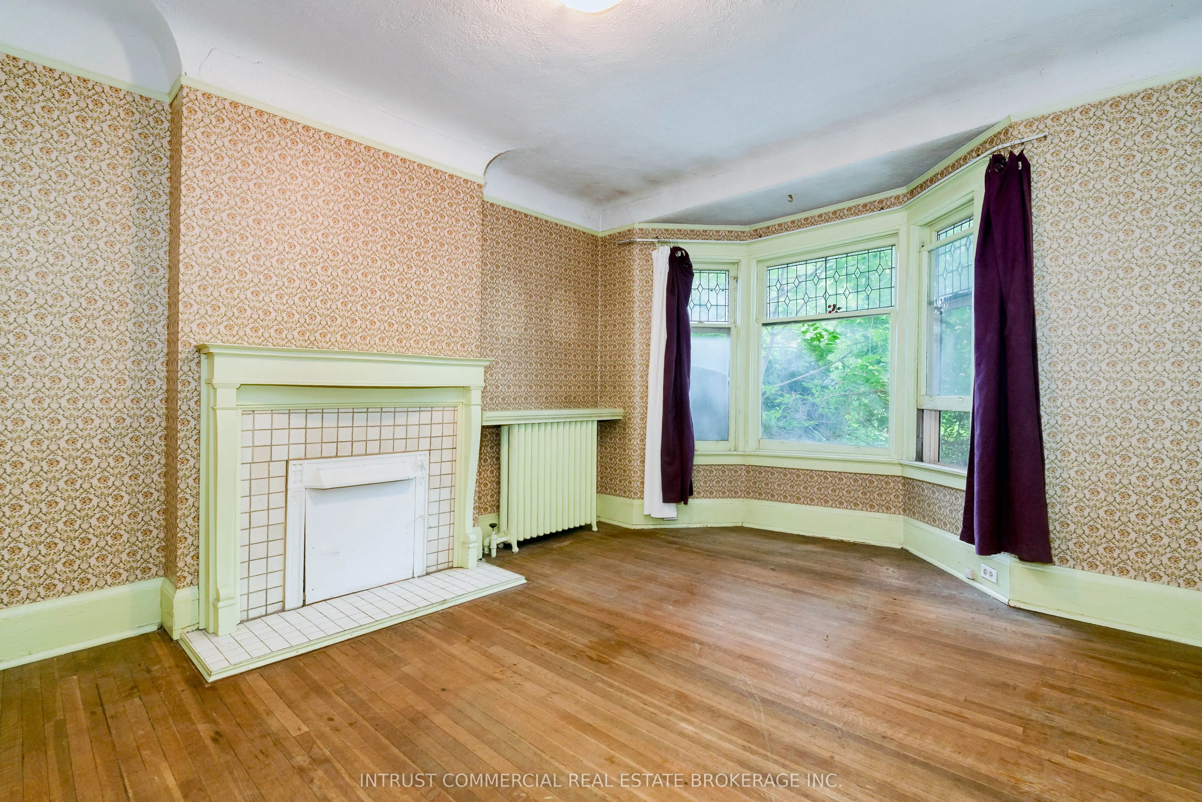 382 Spadina Road