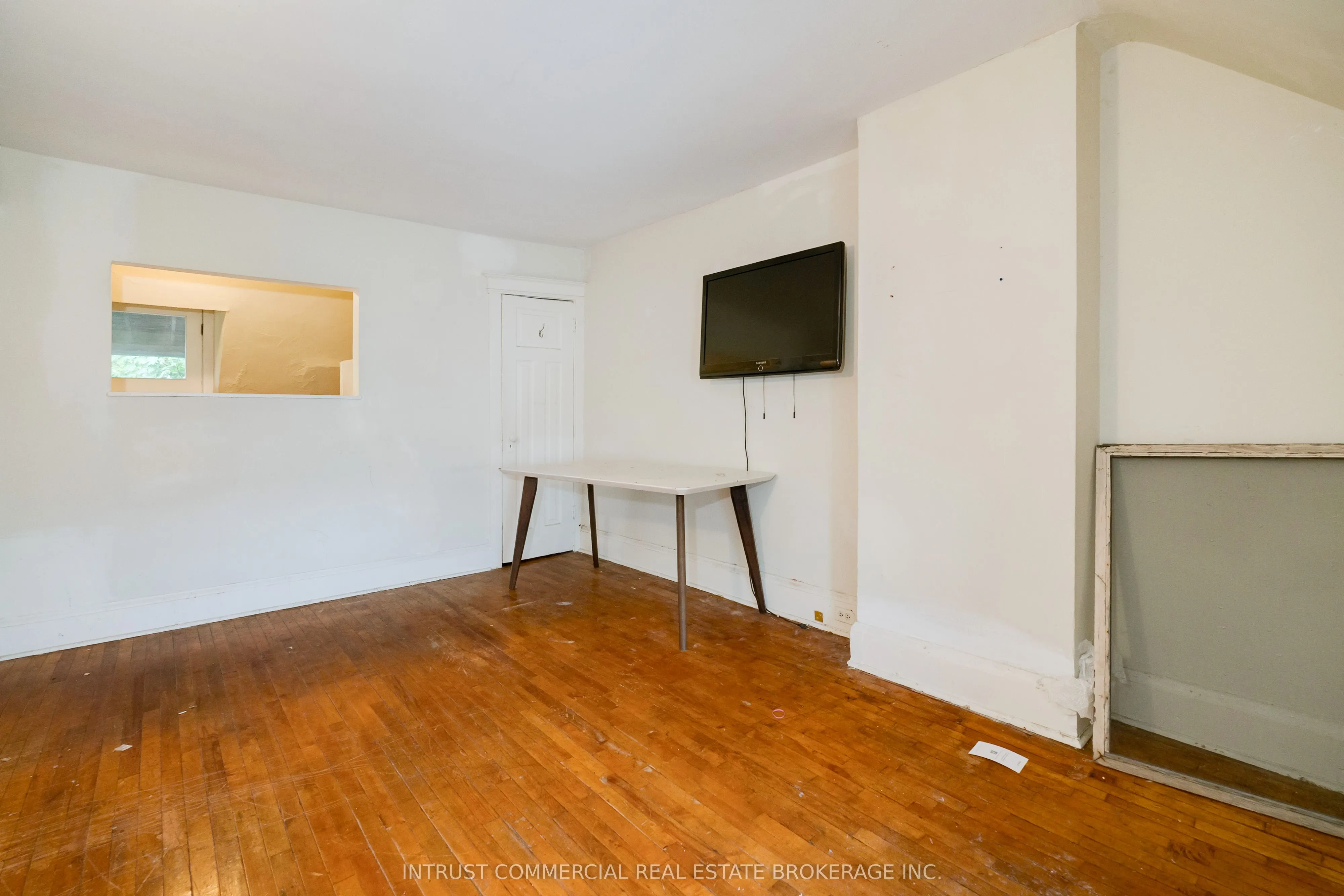 382 Spadina Road