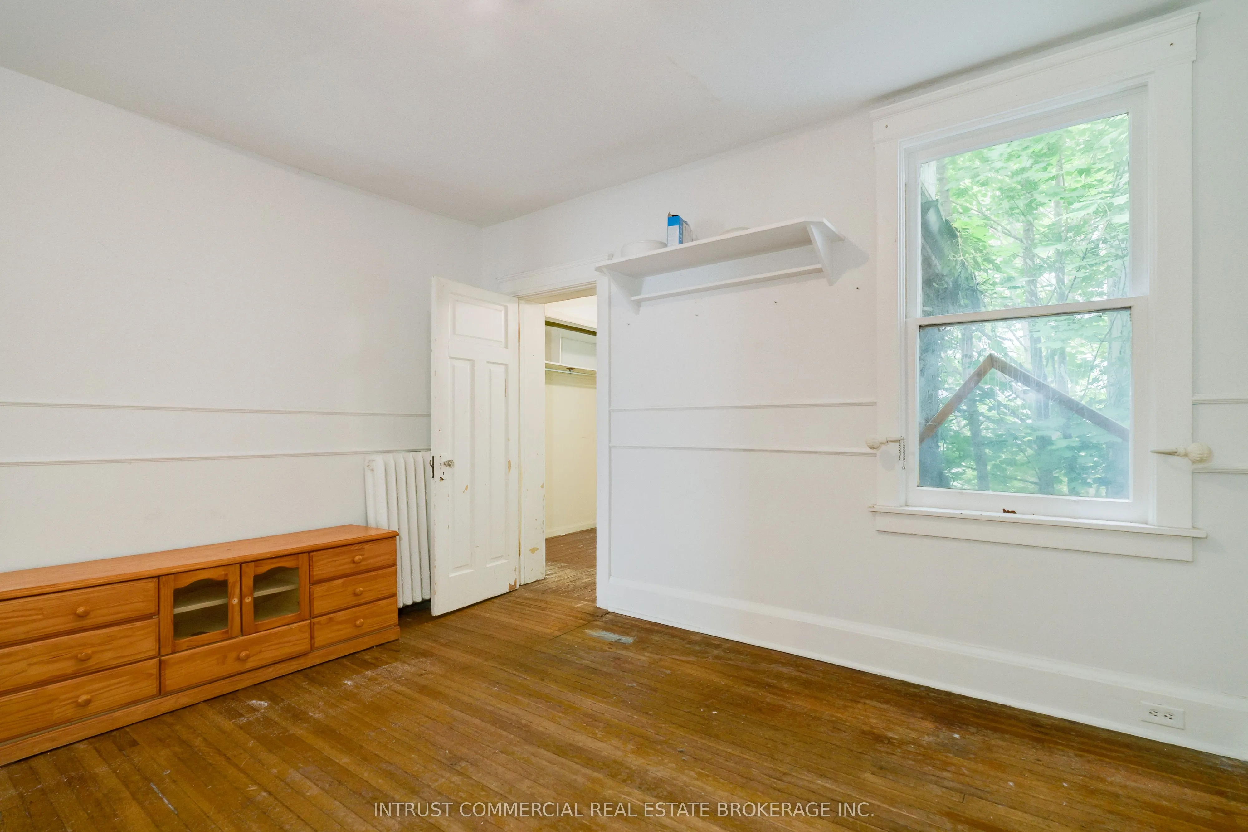 382 Spadina Road