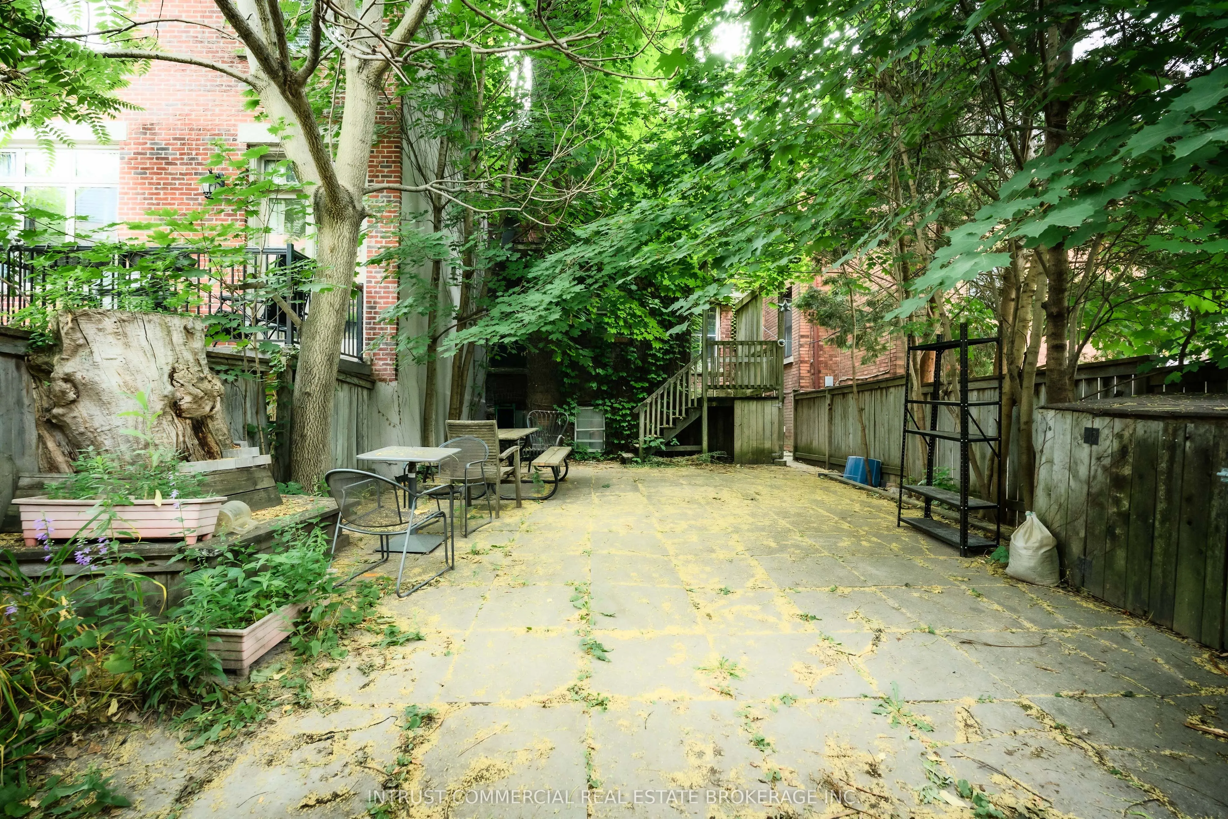 382 Spadina Road