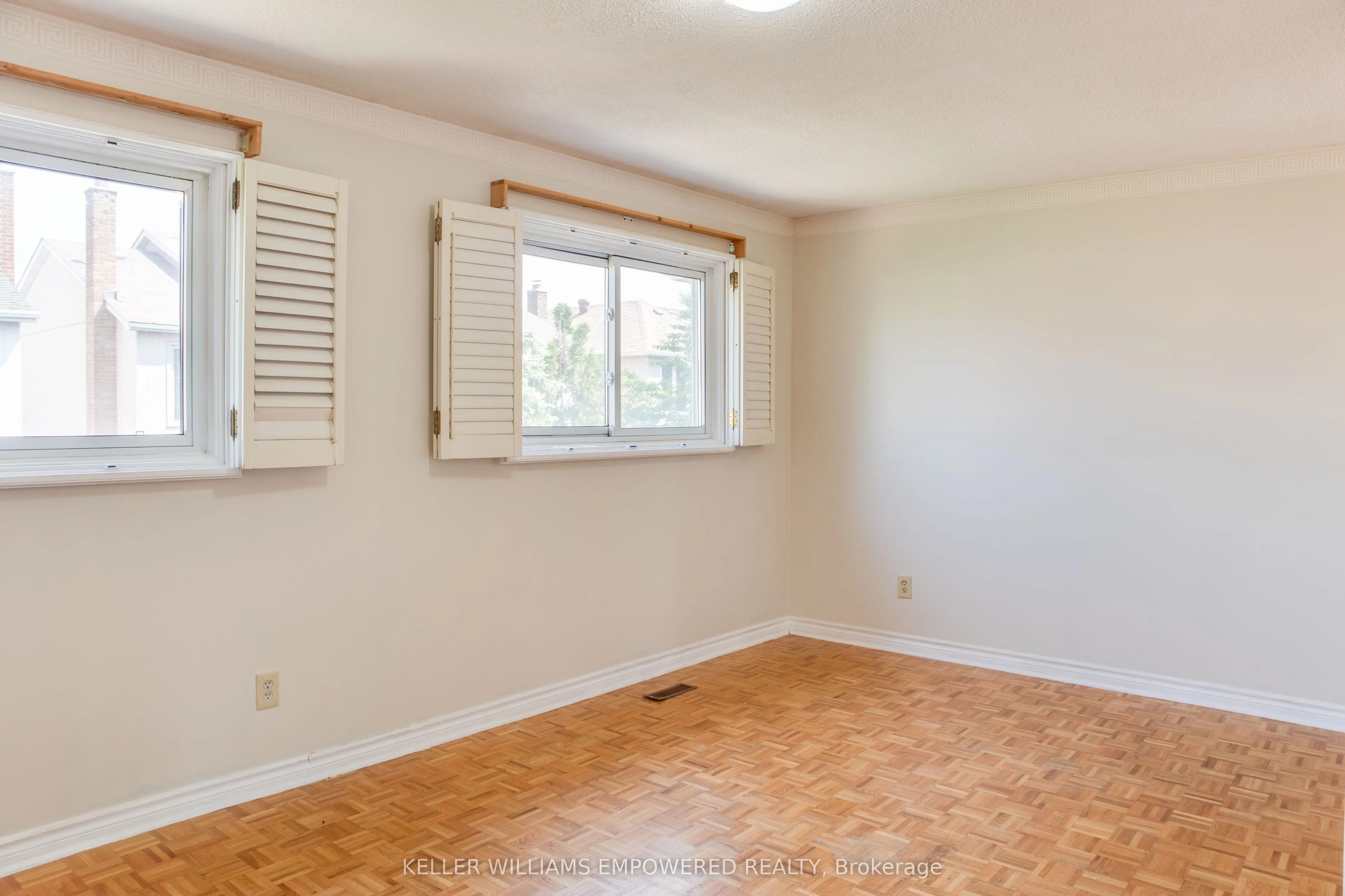 54 Carnival Court
