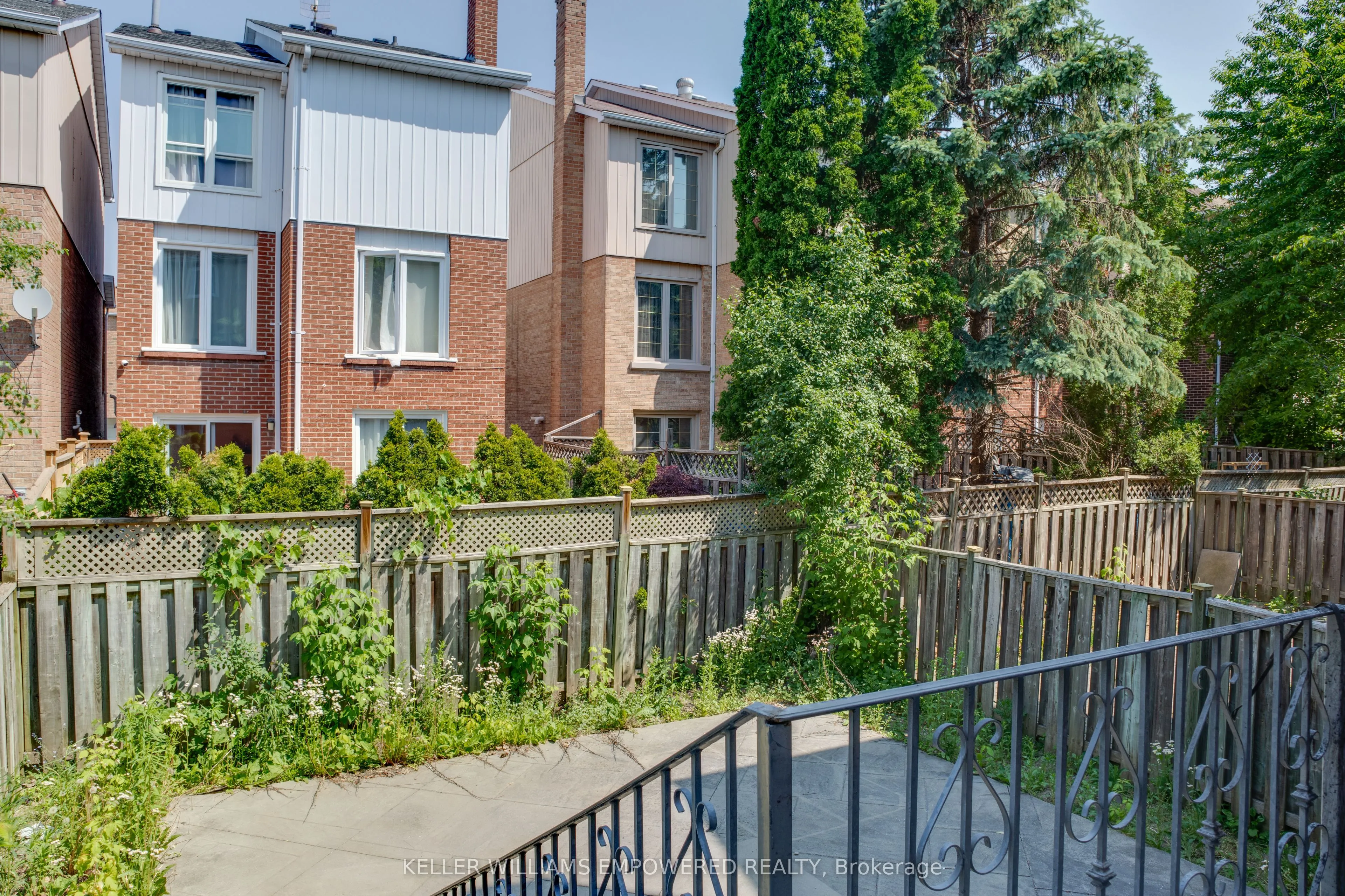 54 Carnival Court