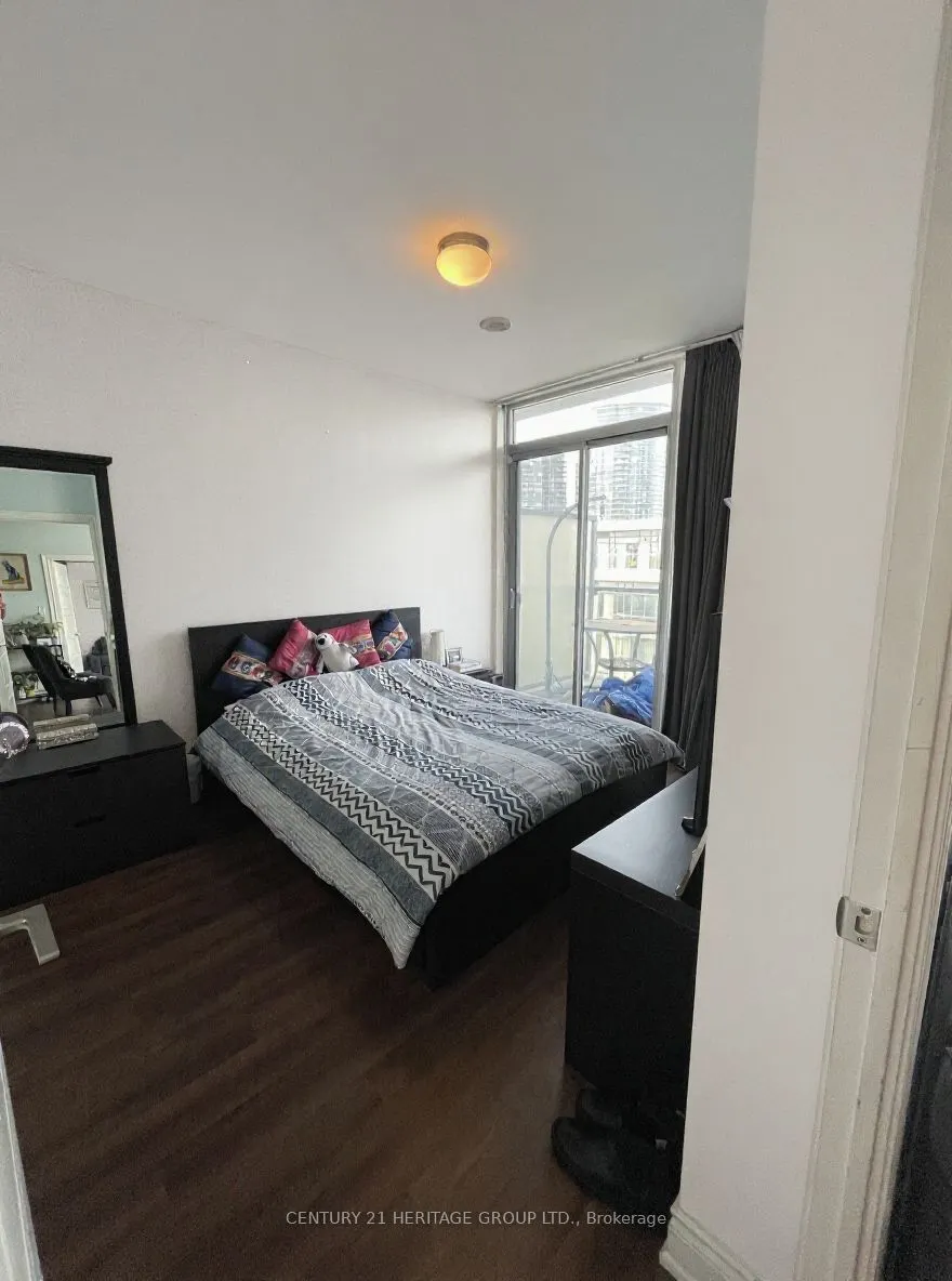 90 Stadium Road, #921