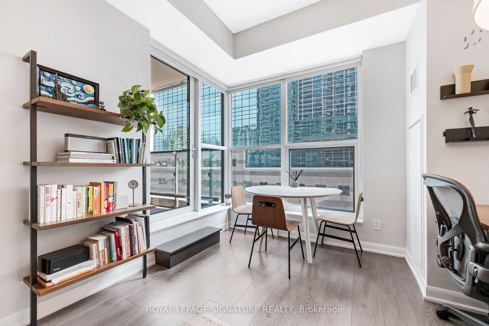 5162 Yonge Street, #3-109