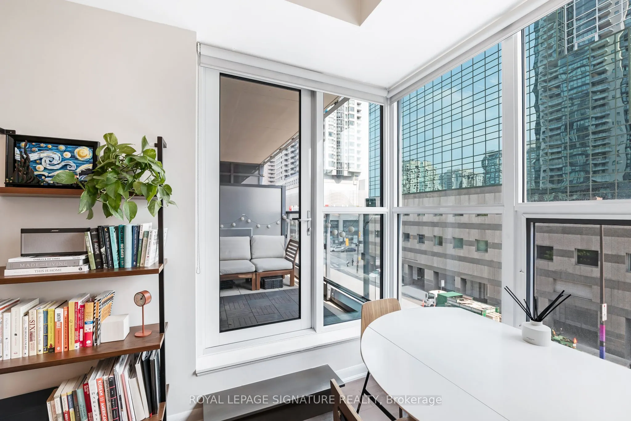5162 Yonge Street, #3-109