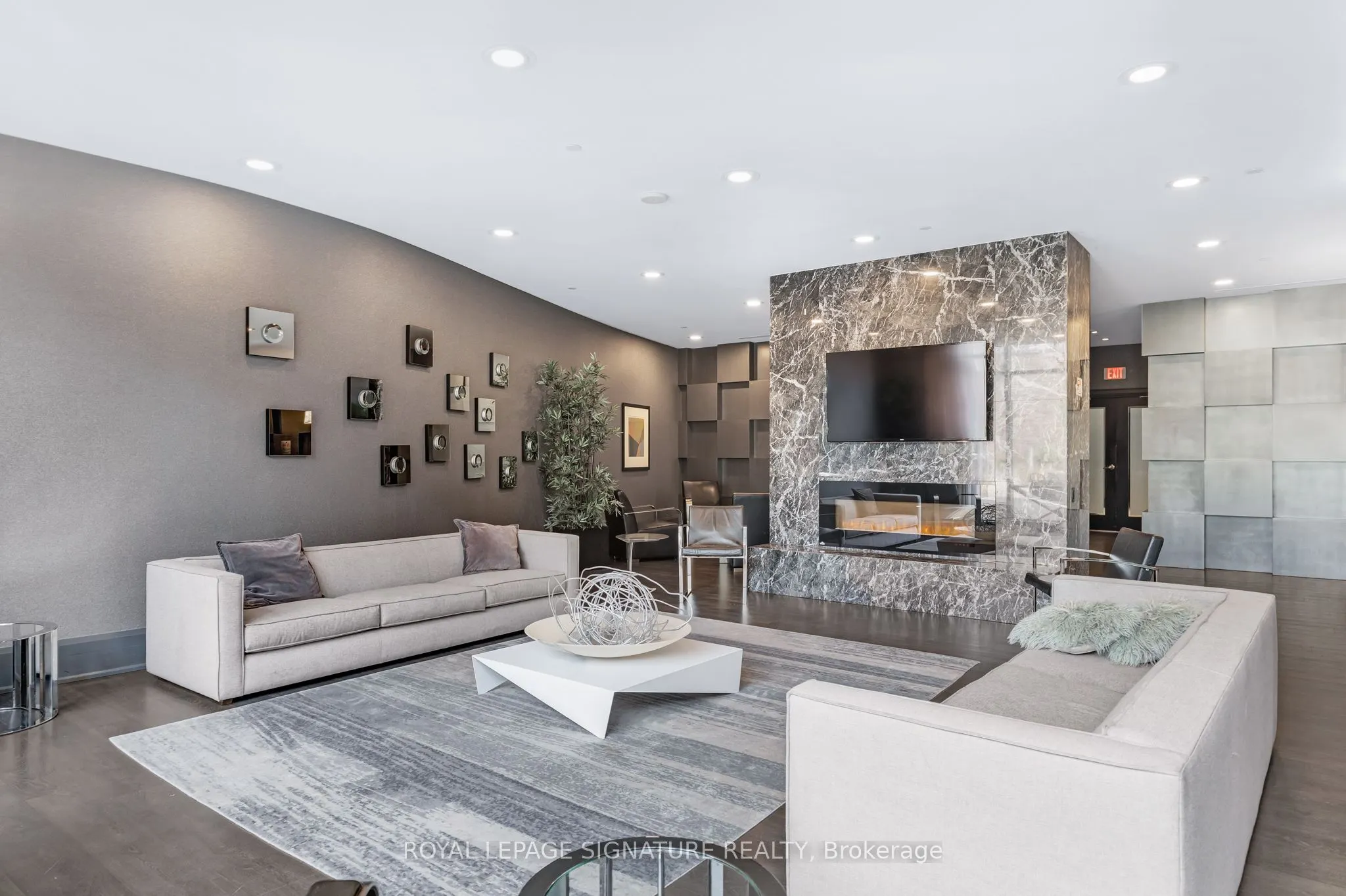 5162 Yonge Street, #3-109