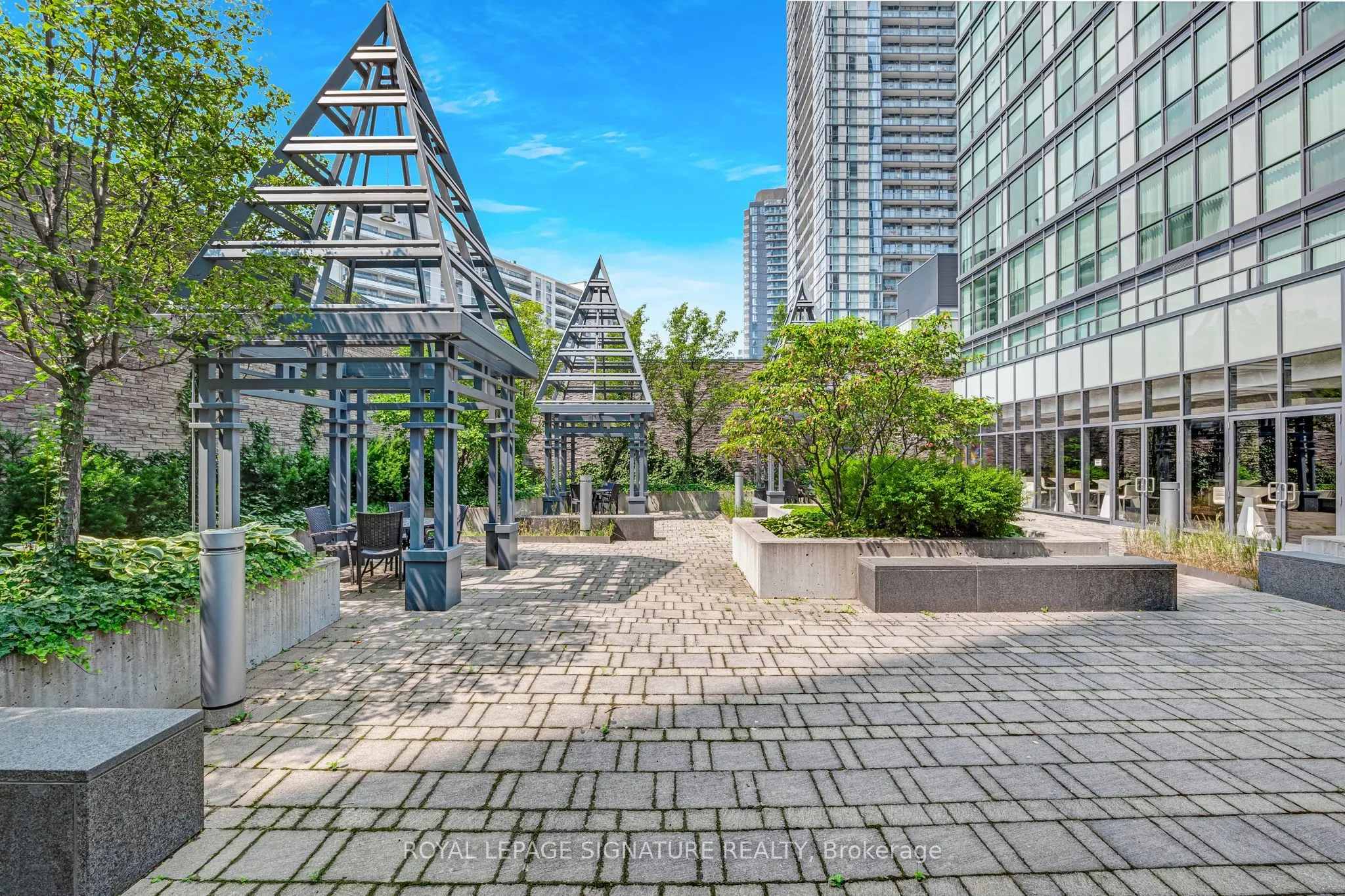 5162 Yonge Street, #3-109