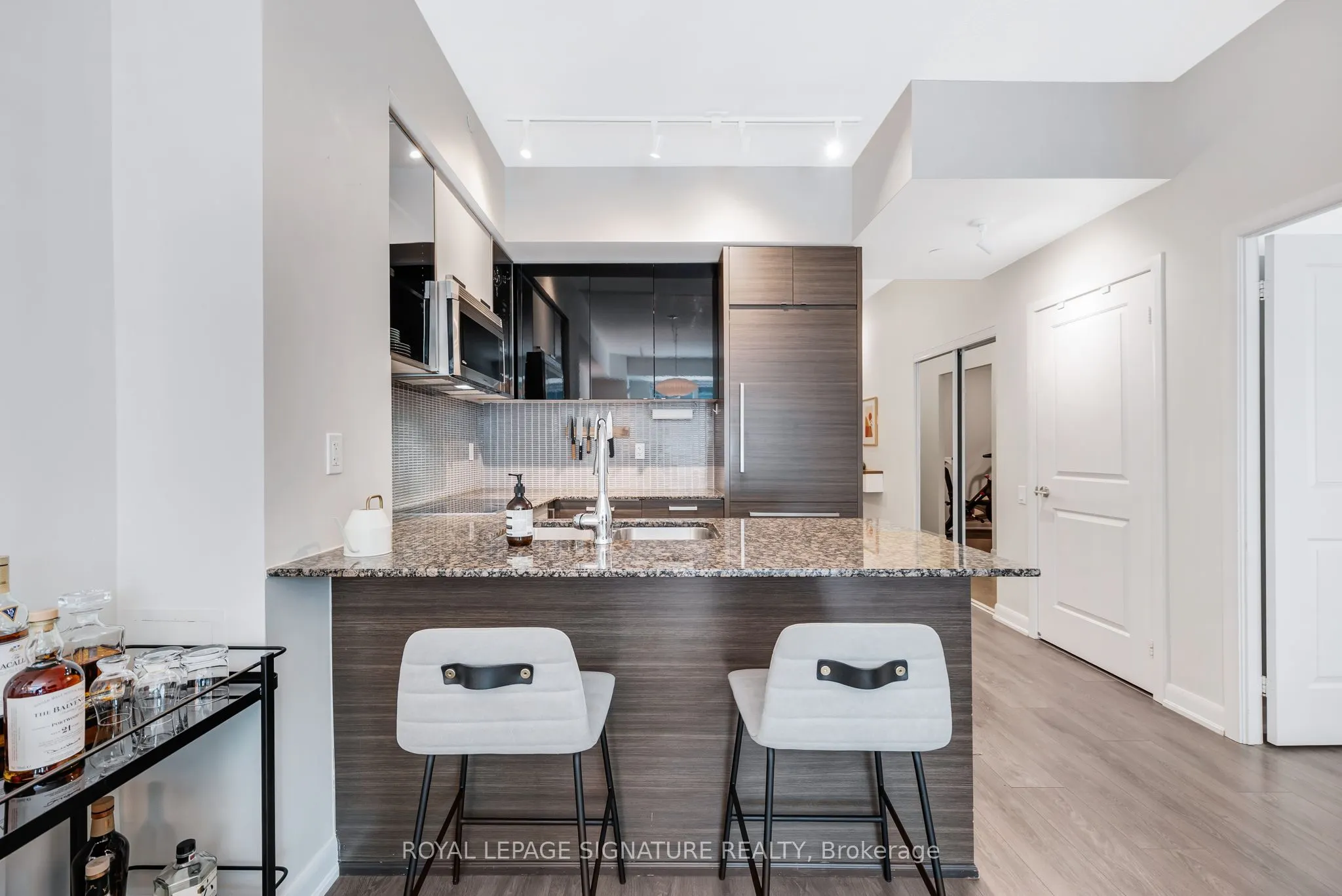 5162 Yonge Street, #3-109