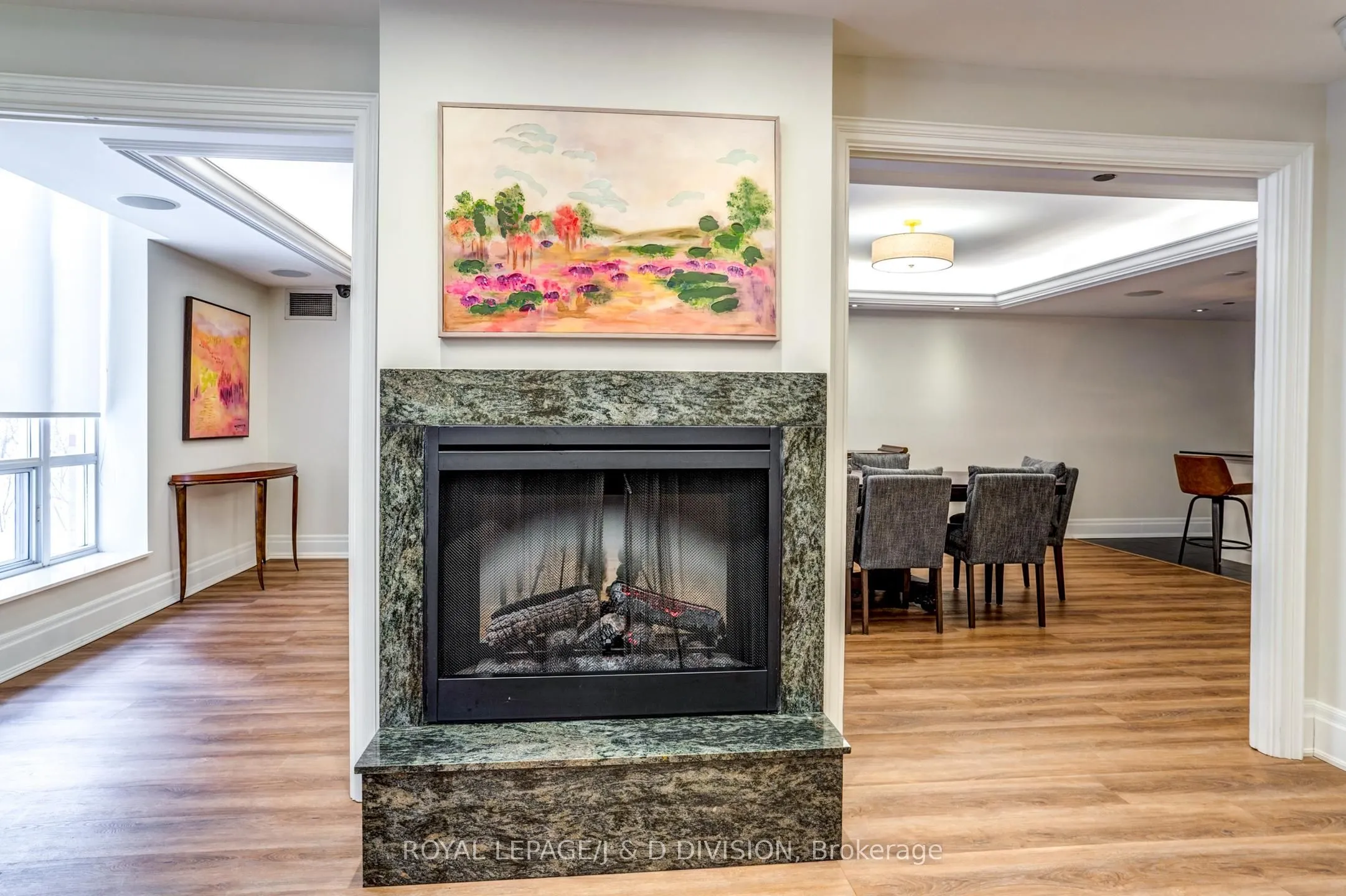451 Rosewell Avenue, #601