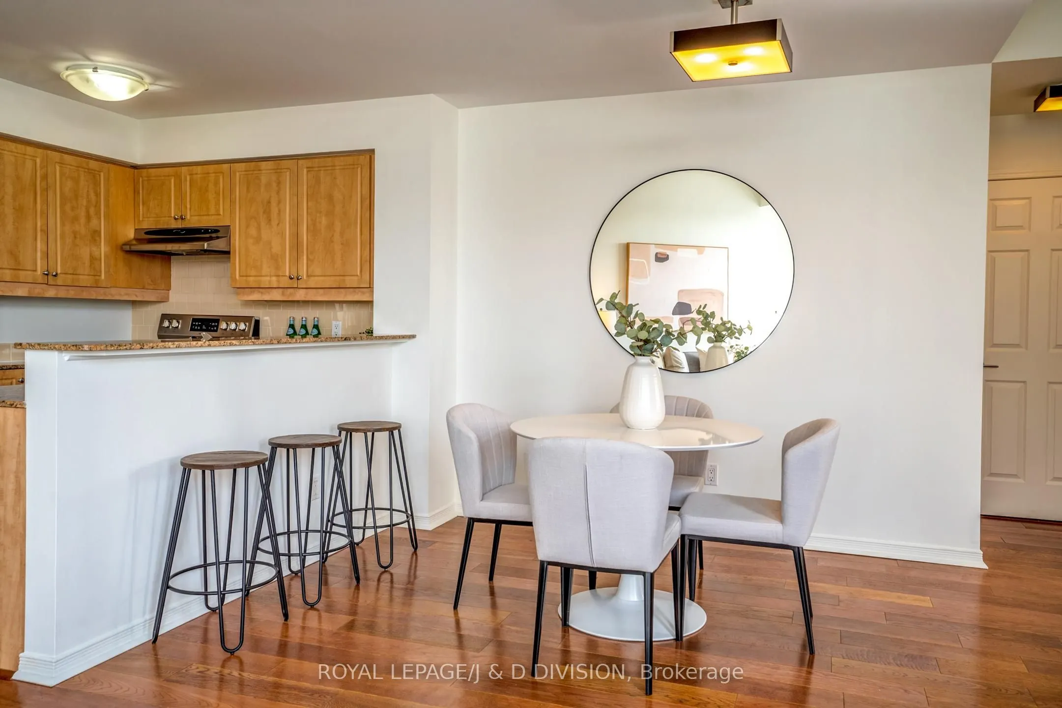 451 Rosewell Avenue, #601