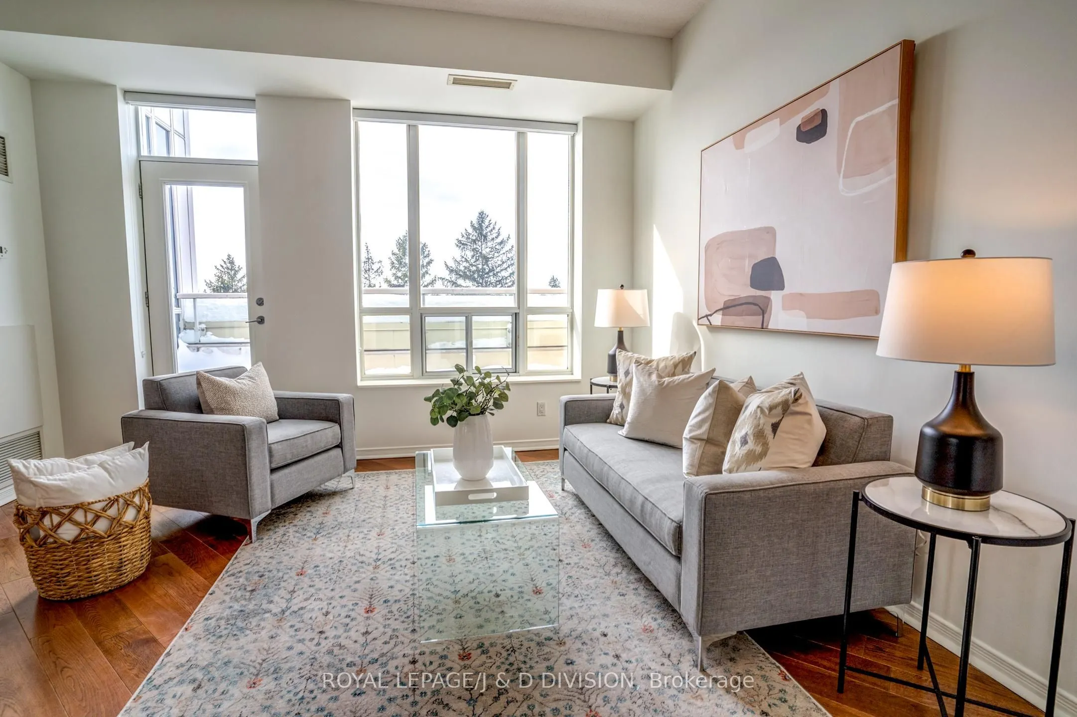 451 Rosewell Avenue, #601
