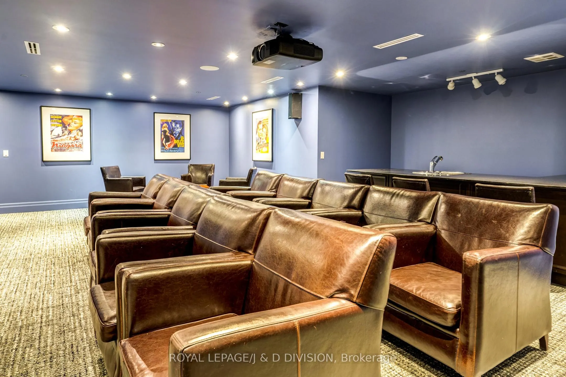 451 Rosewell Avenue, #601