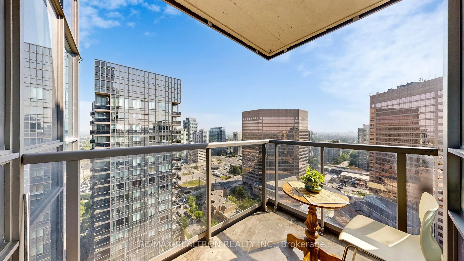 15 Greenview Avenue #2413
