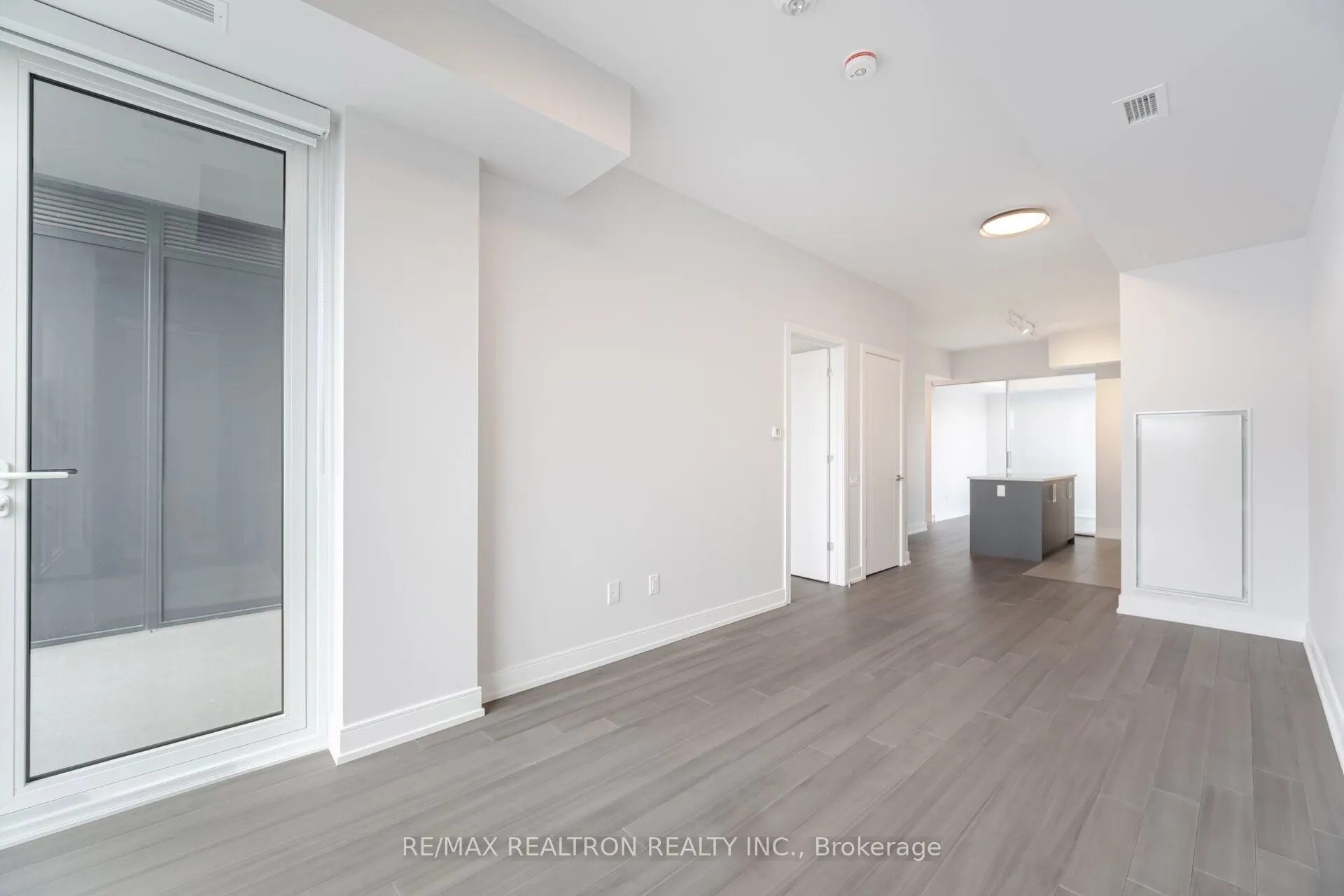 664 Spadina Avenue, #316