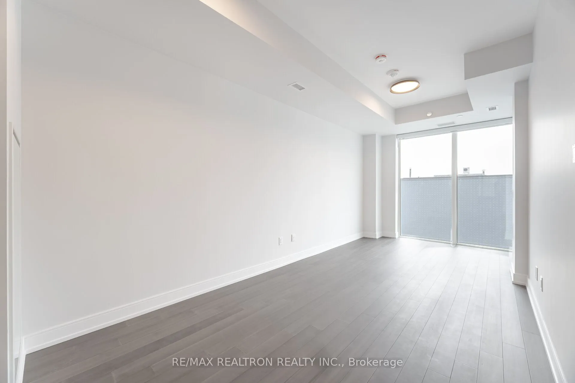 664 Spadina Avenue, #316