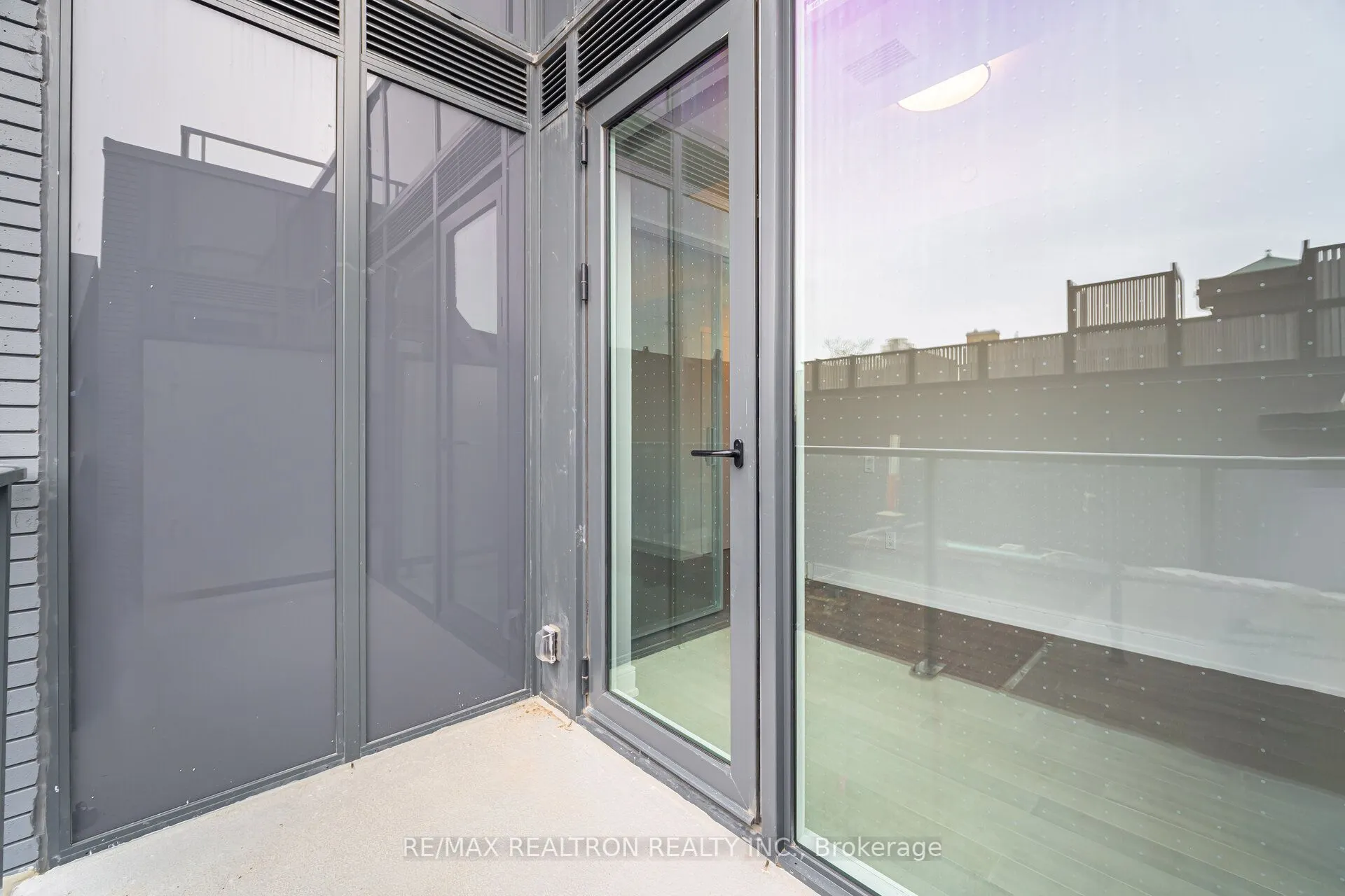 664 Spadina Avenue, #316