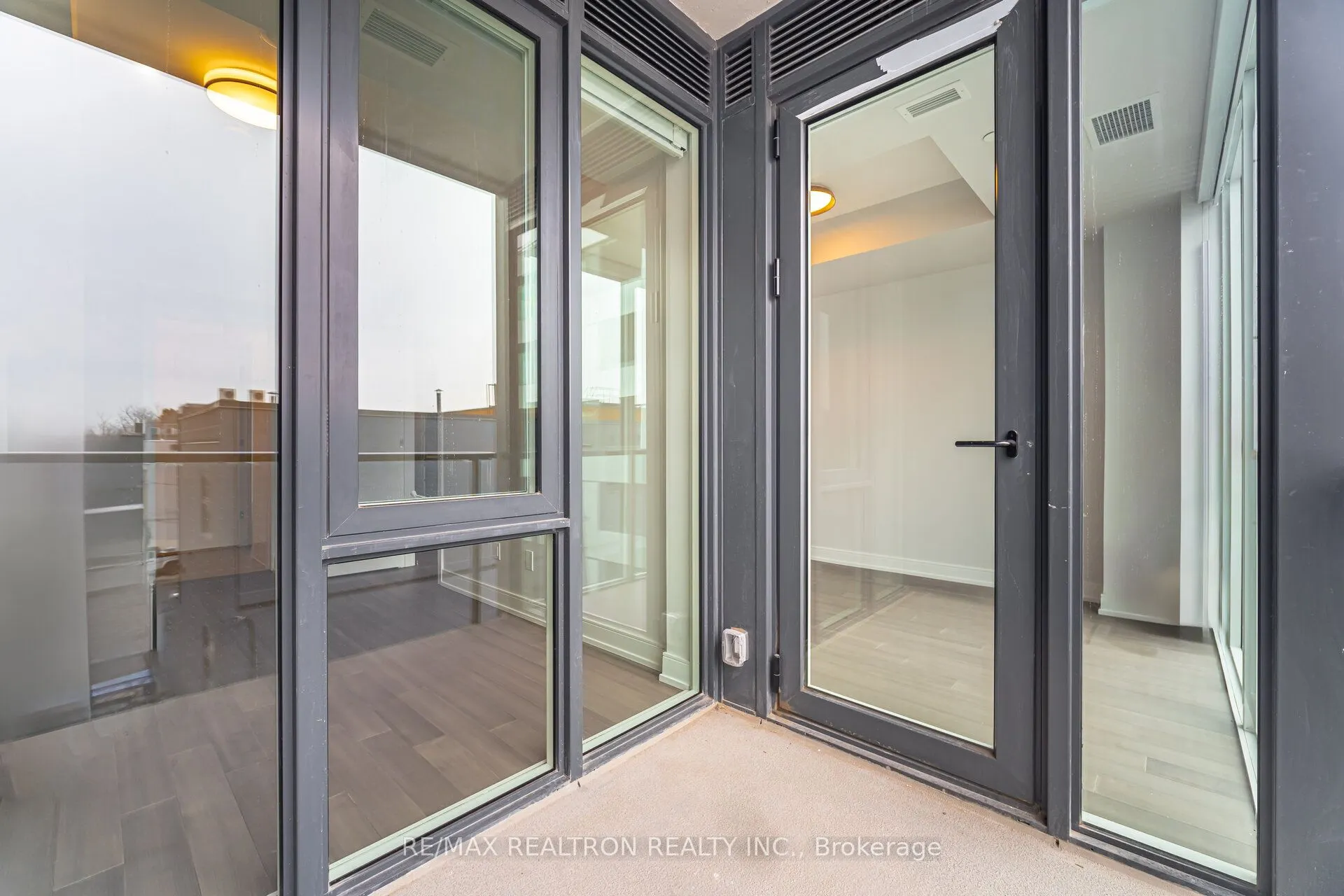 664 Spadina Avenue, #316