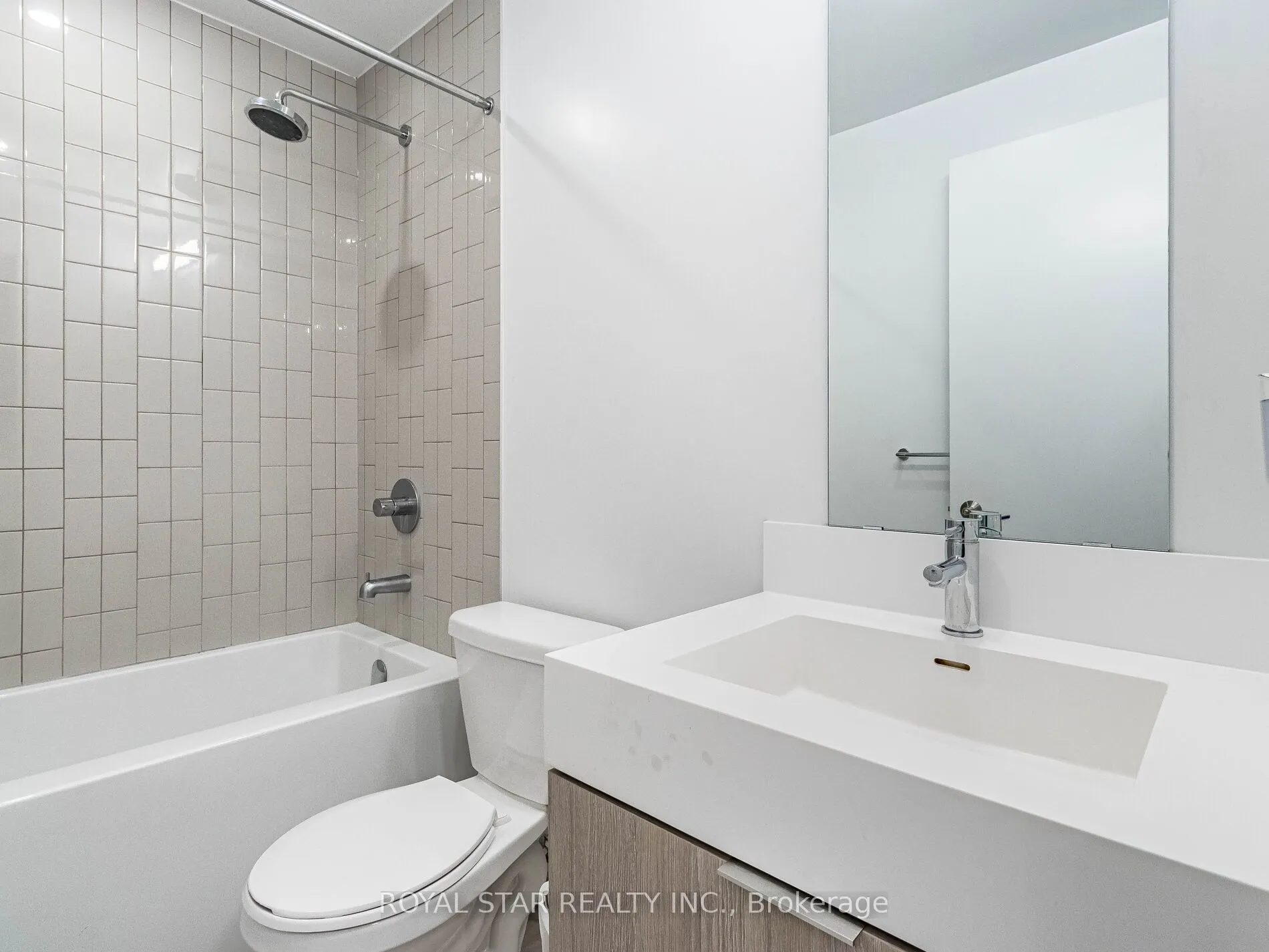 35 Tubman Avenue, #913