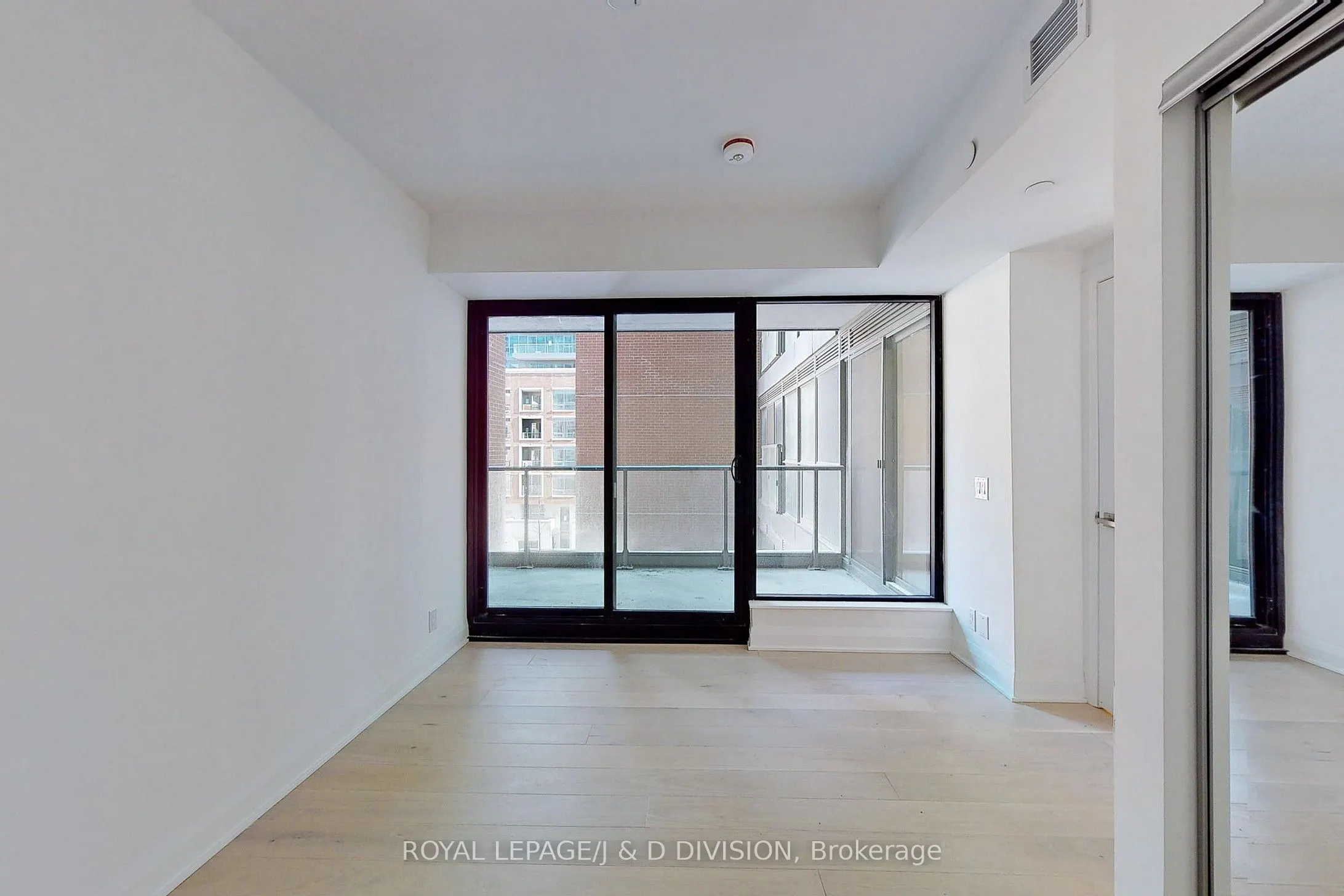 33 Frederick Todd Way, #401