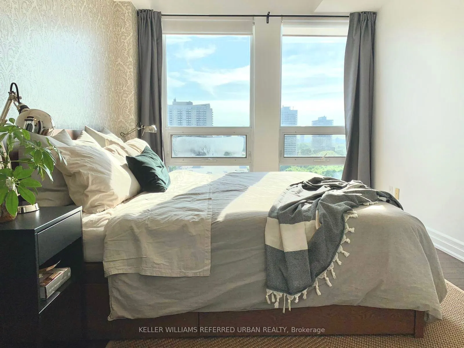 500 St Clair Avenue W #1006