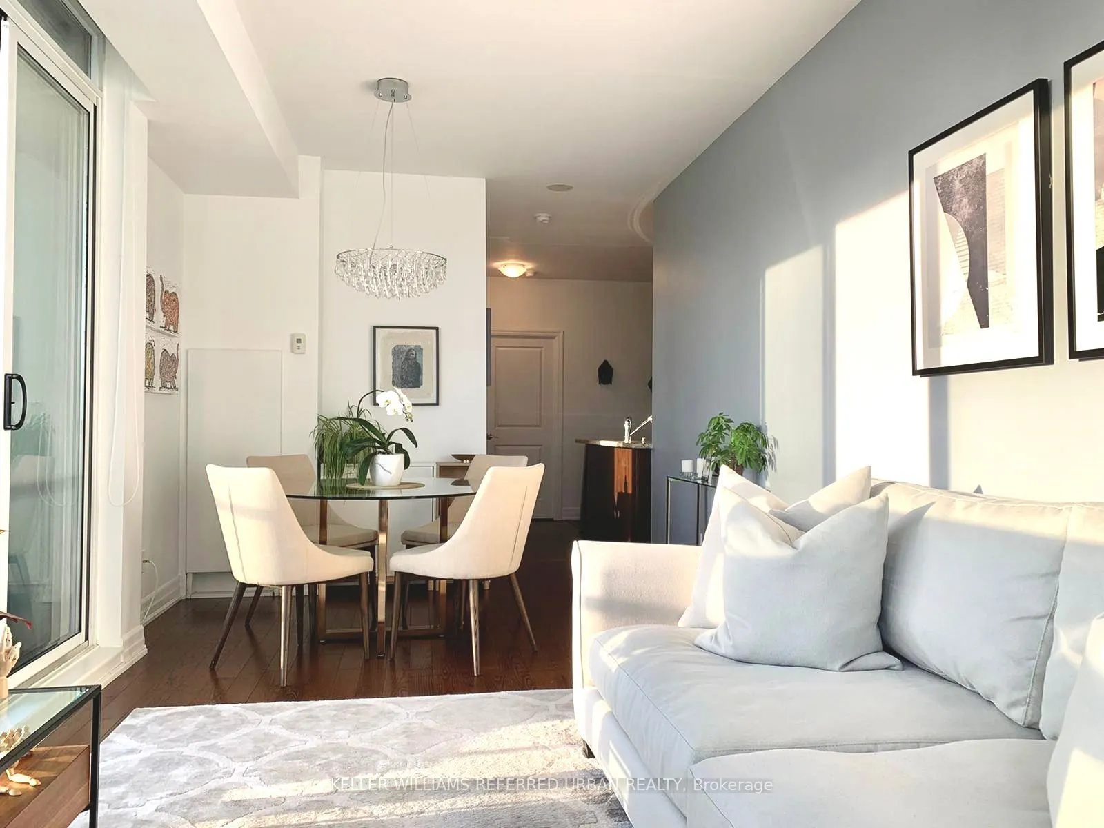 500 St Clair Avenue W #1006