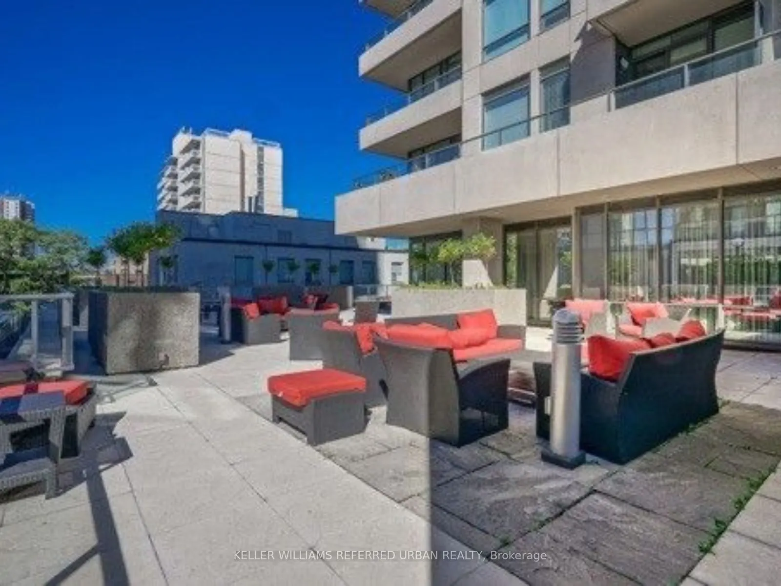 500 St Clair Avenue W #1006