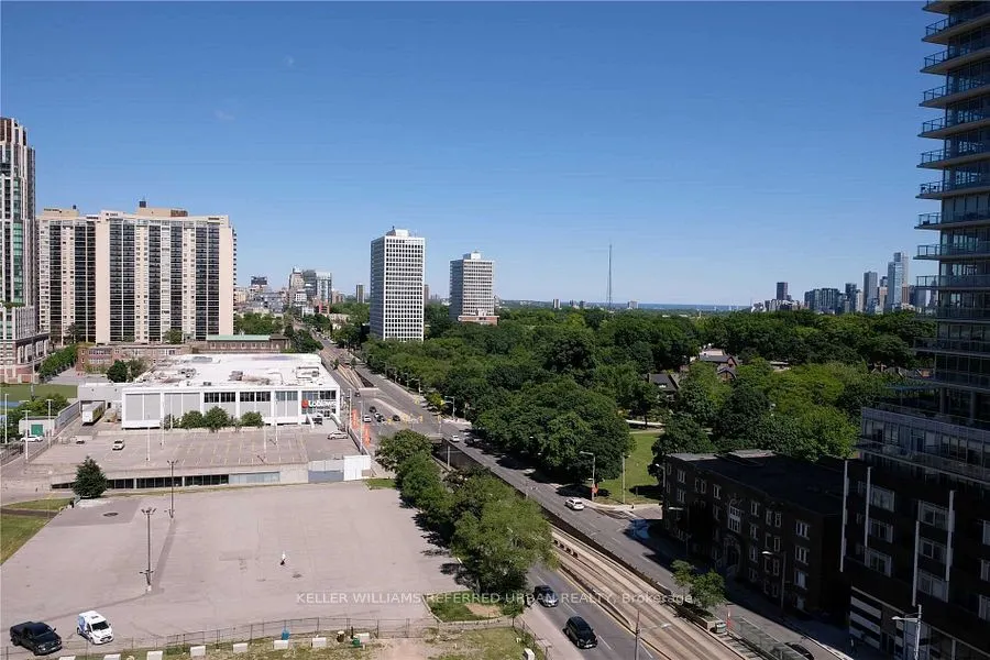 500 St Clair Avenue W #1006