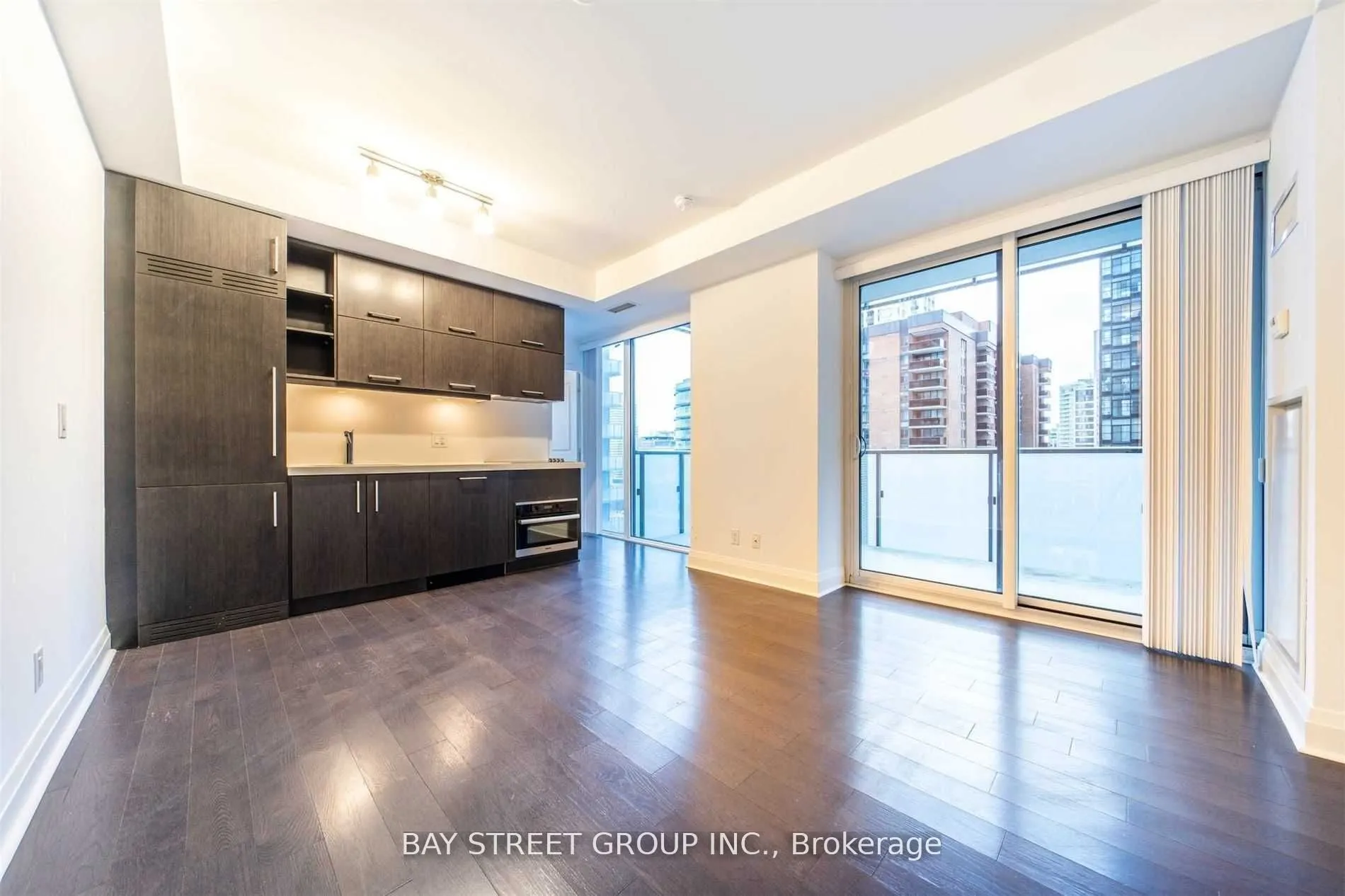1080 Bay Street, #1208