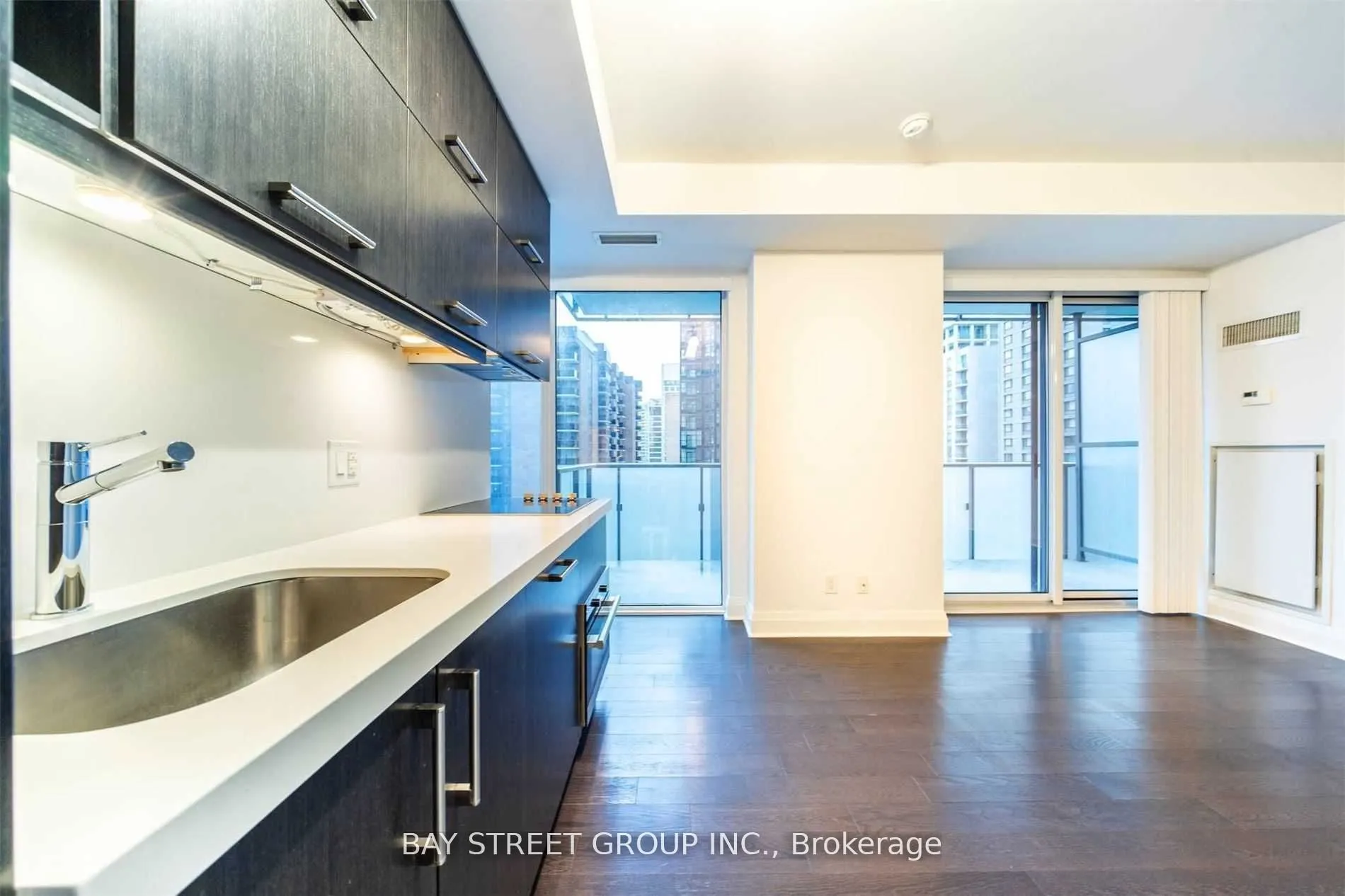 1080 Bay Street, #1208