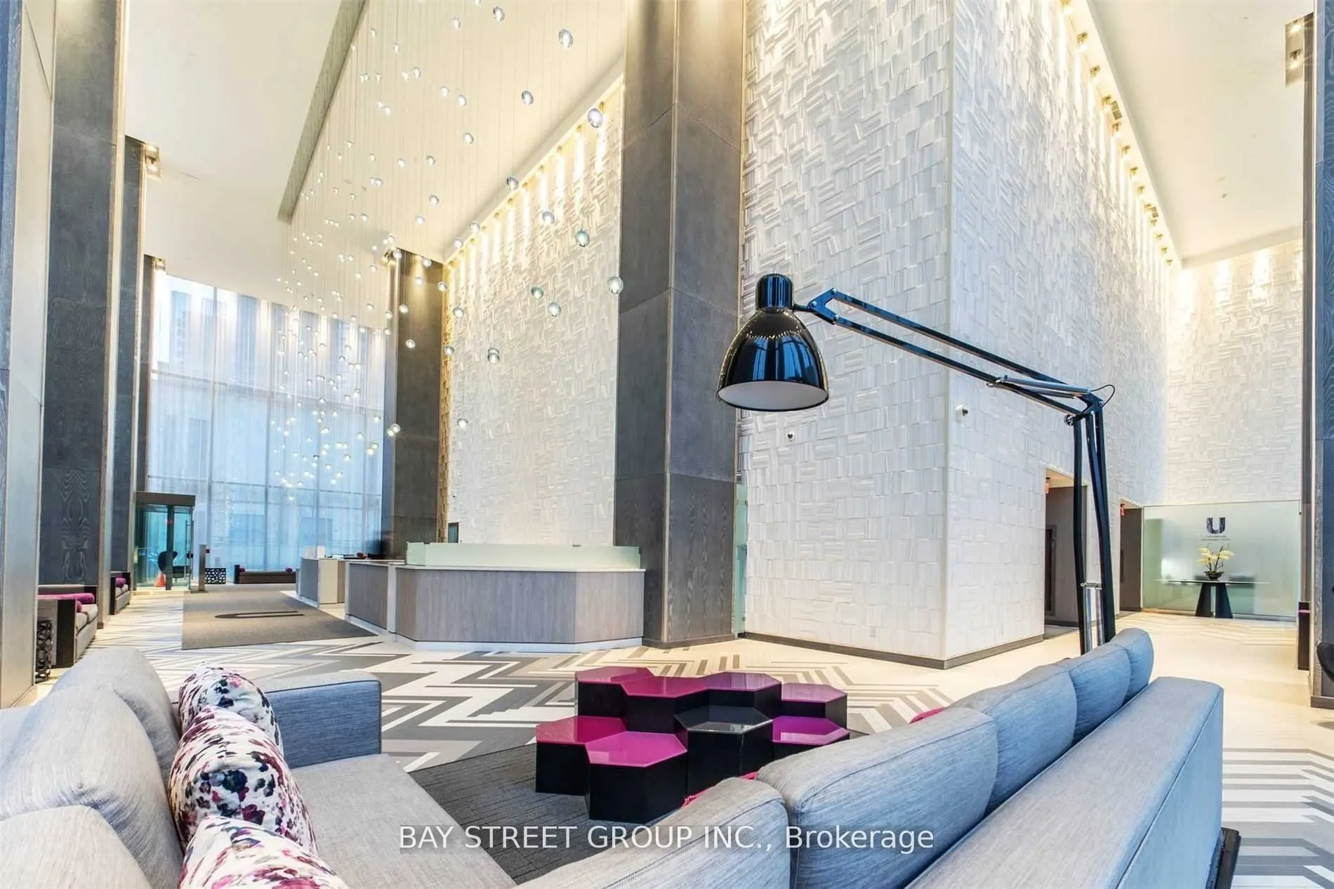 1080 Bay Street, #1208