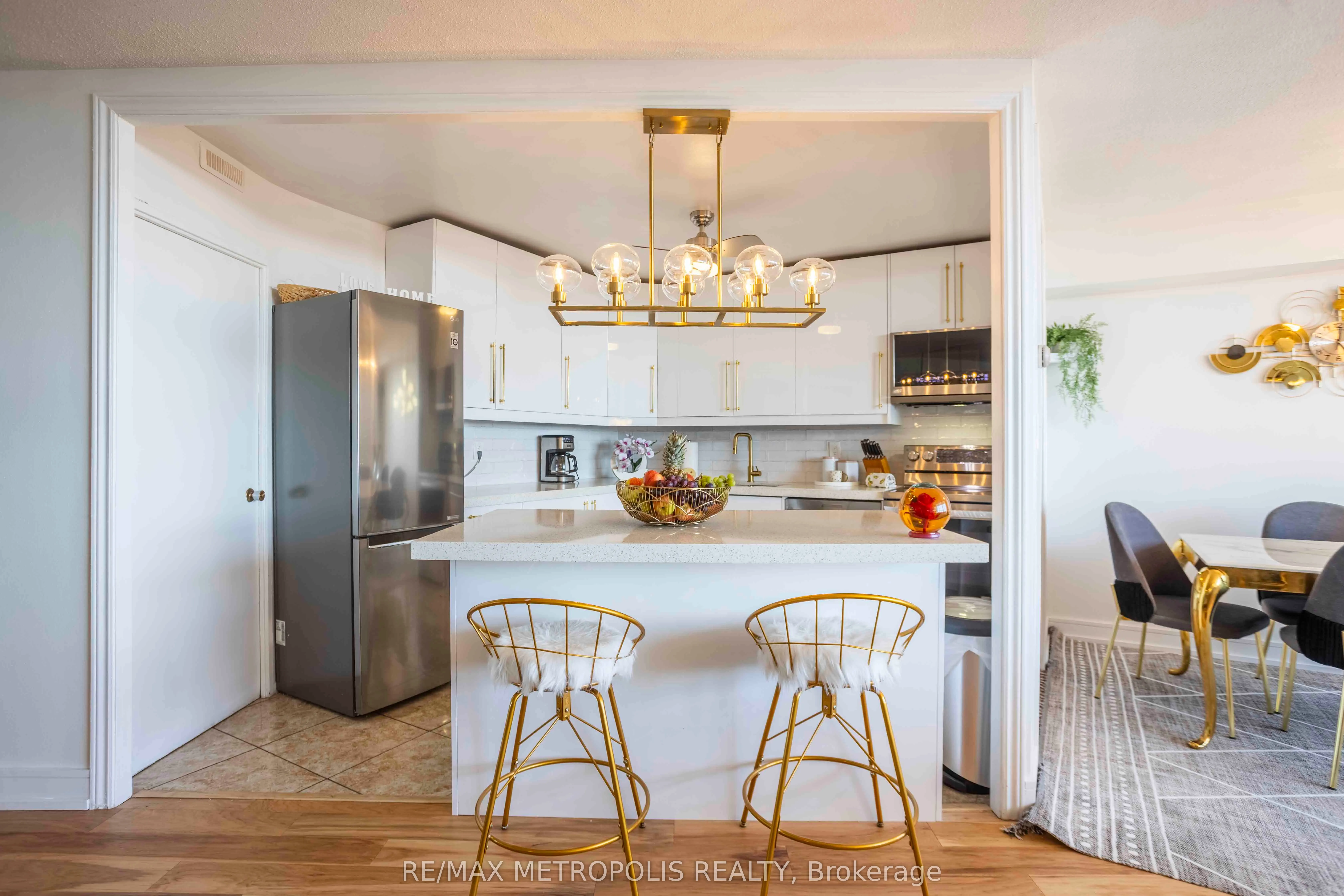15 Vicora Linkway, #PH01