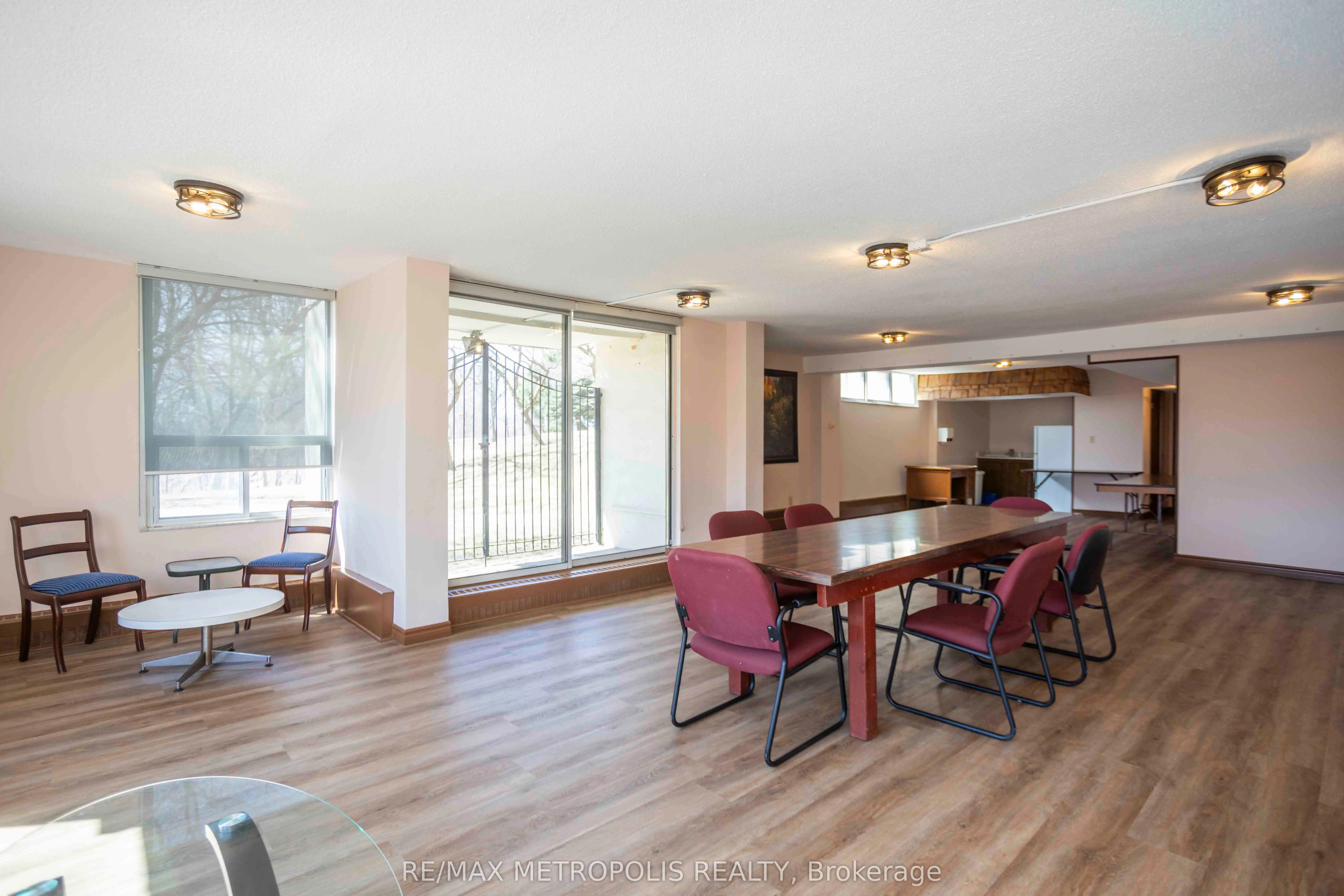 15 Vicora Linkway, #PH01