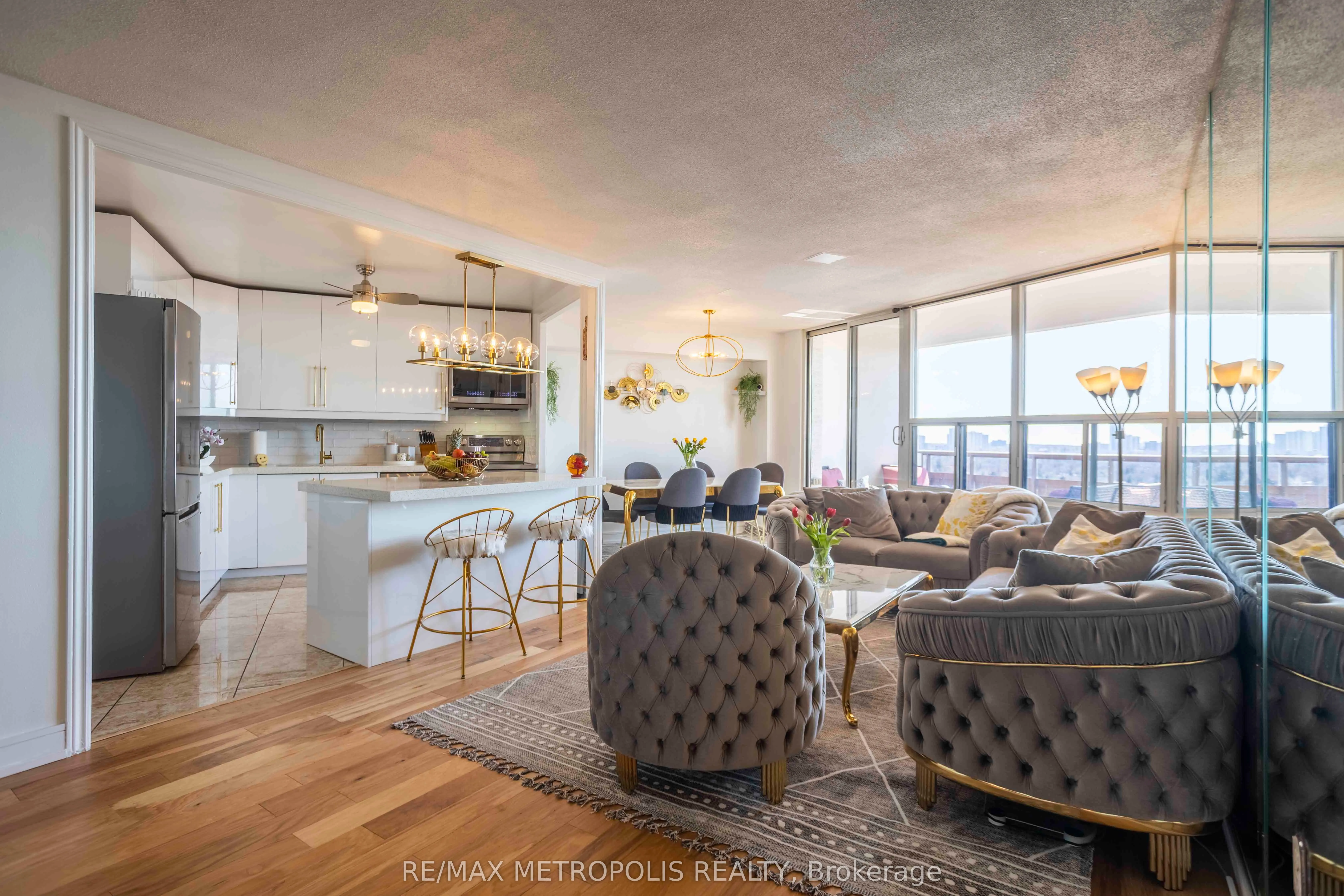 15 Vicora Linkway, #PH01