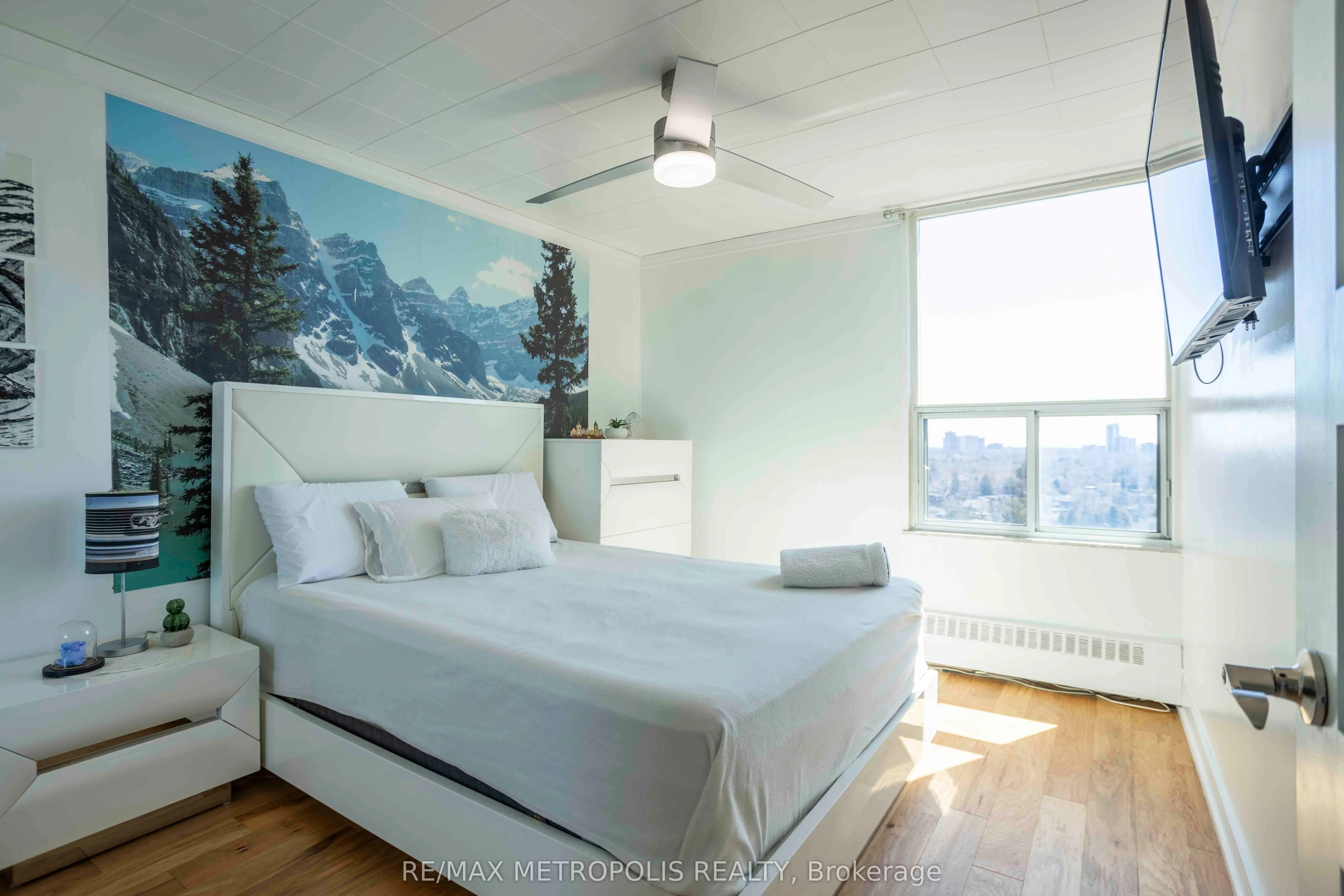 15 Vicora Linkway, #PH01