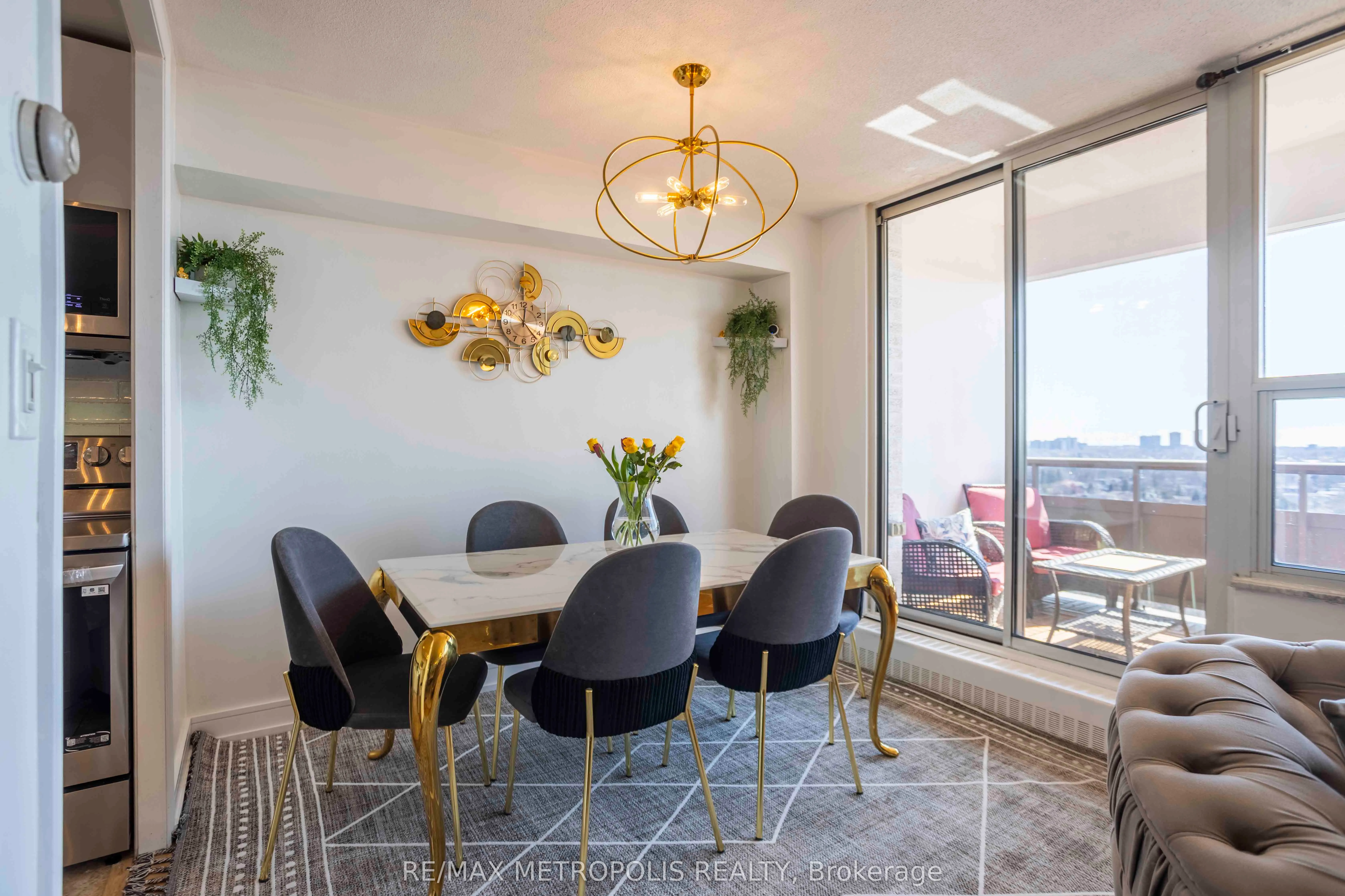 15 Vicora Linkway, #PH01