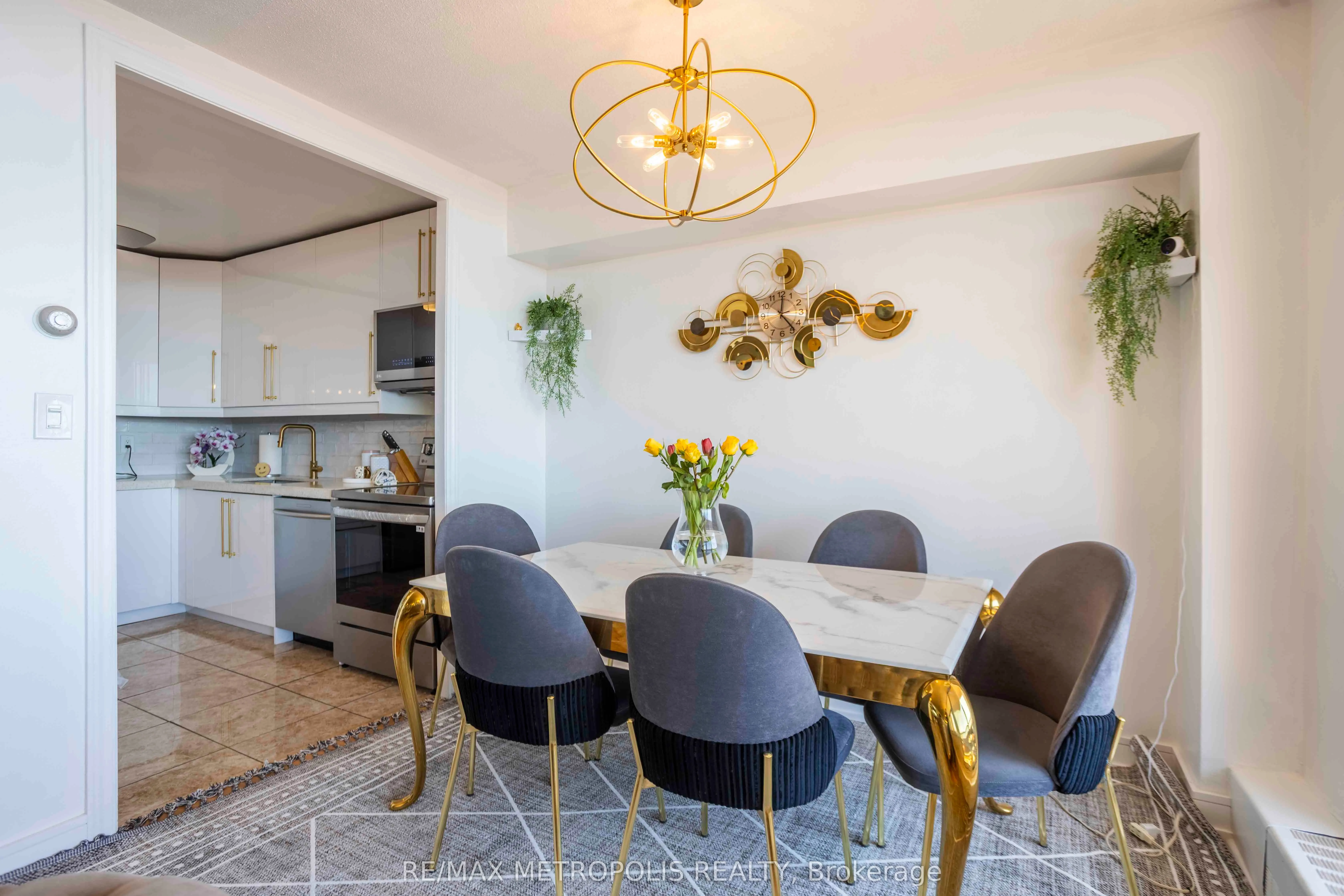 15 Vicora Linkway, #PH01