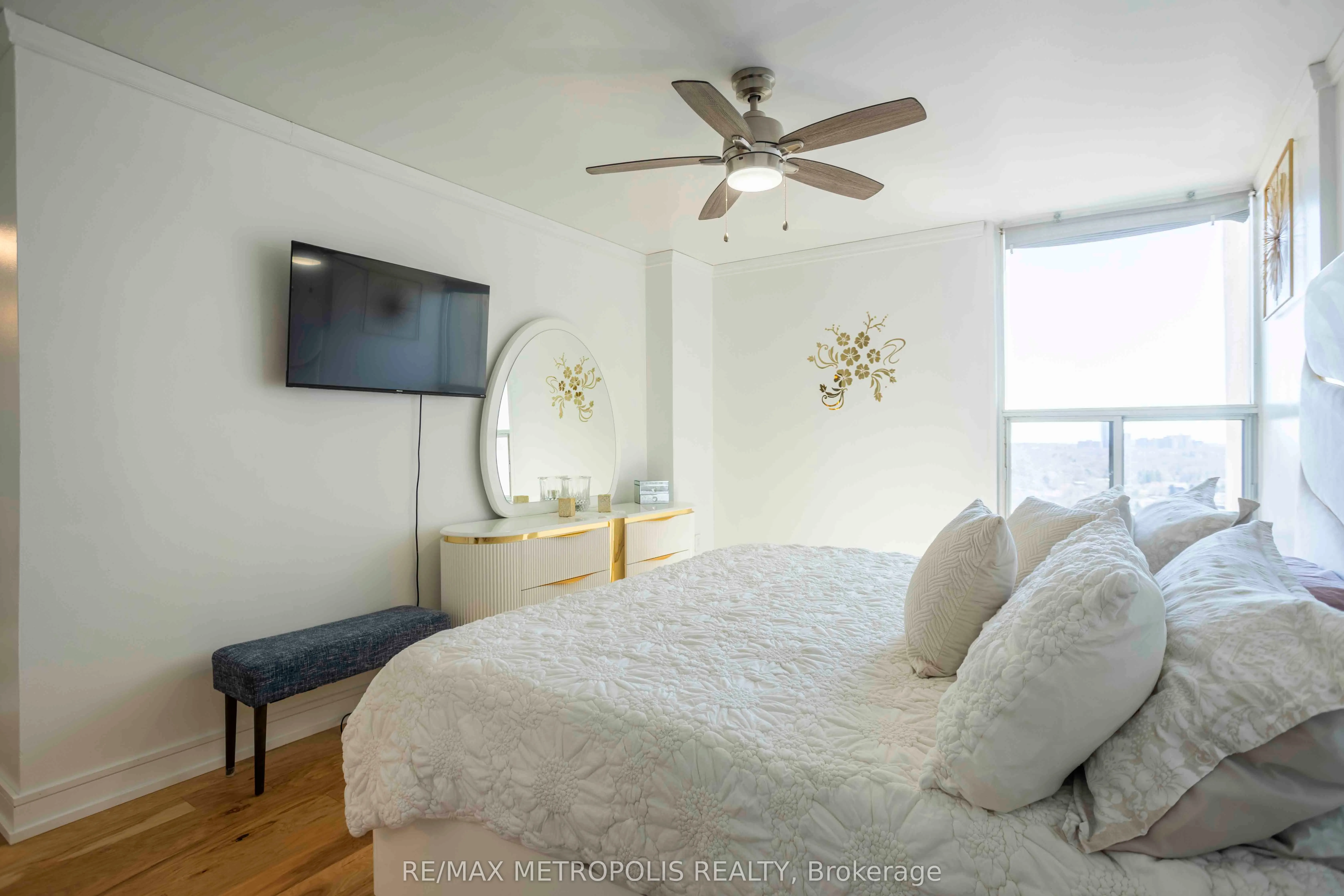 15 Vicora Linkway, #PH01