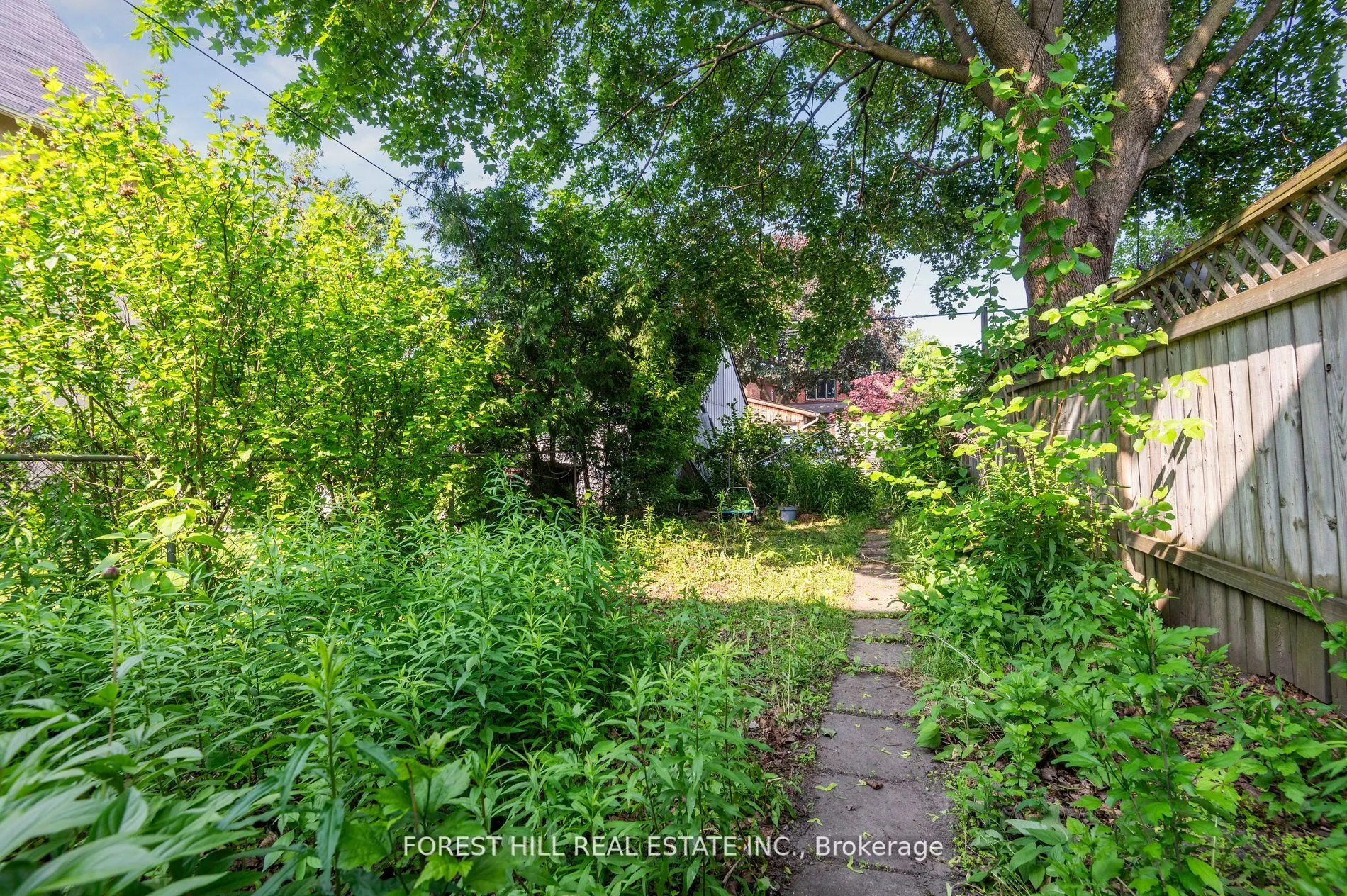 625 Crawford Street