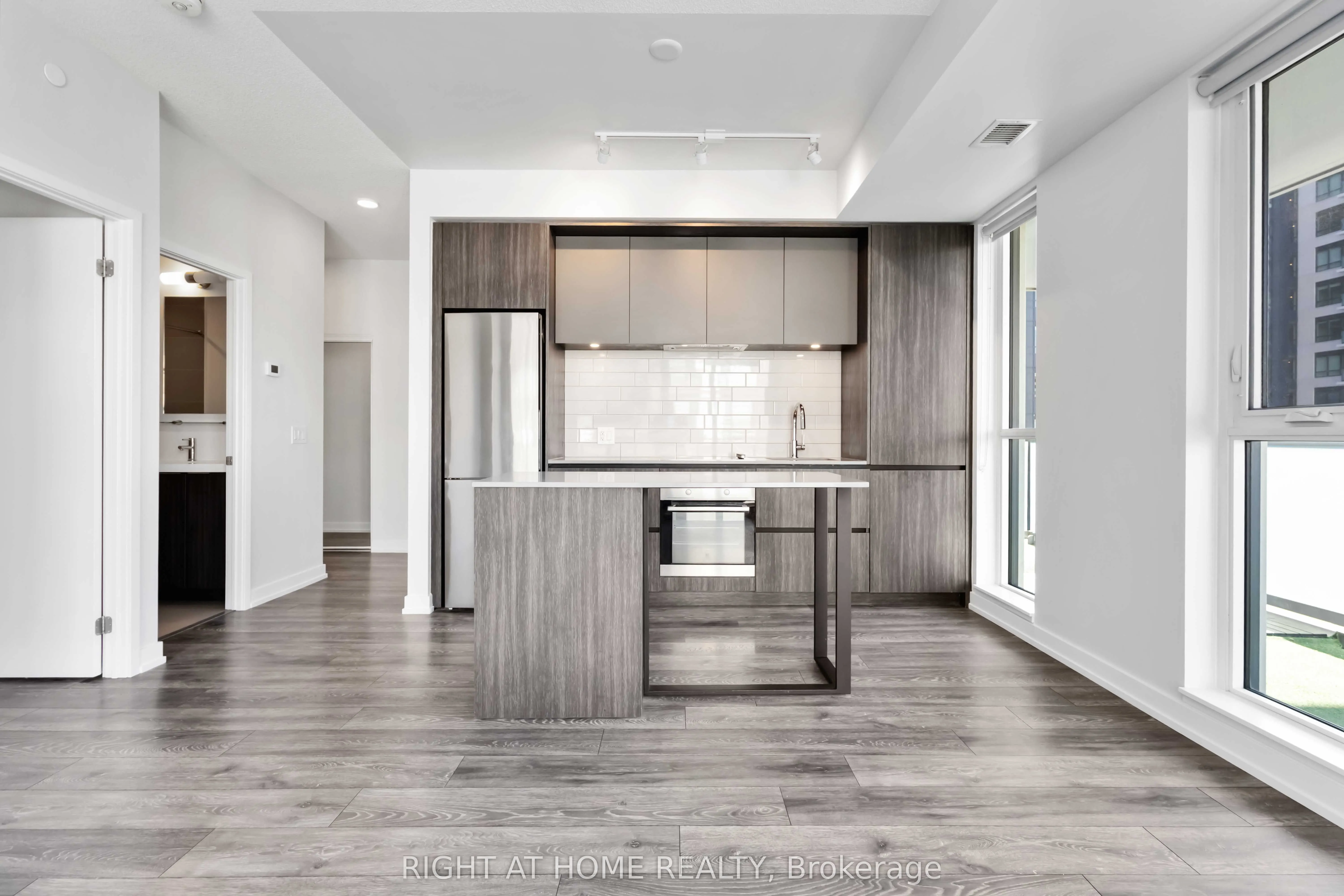 34 Tubman Avenue, #804