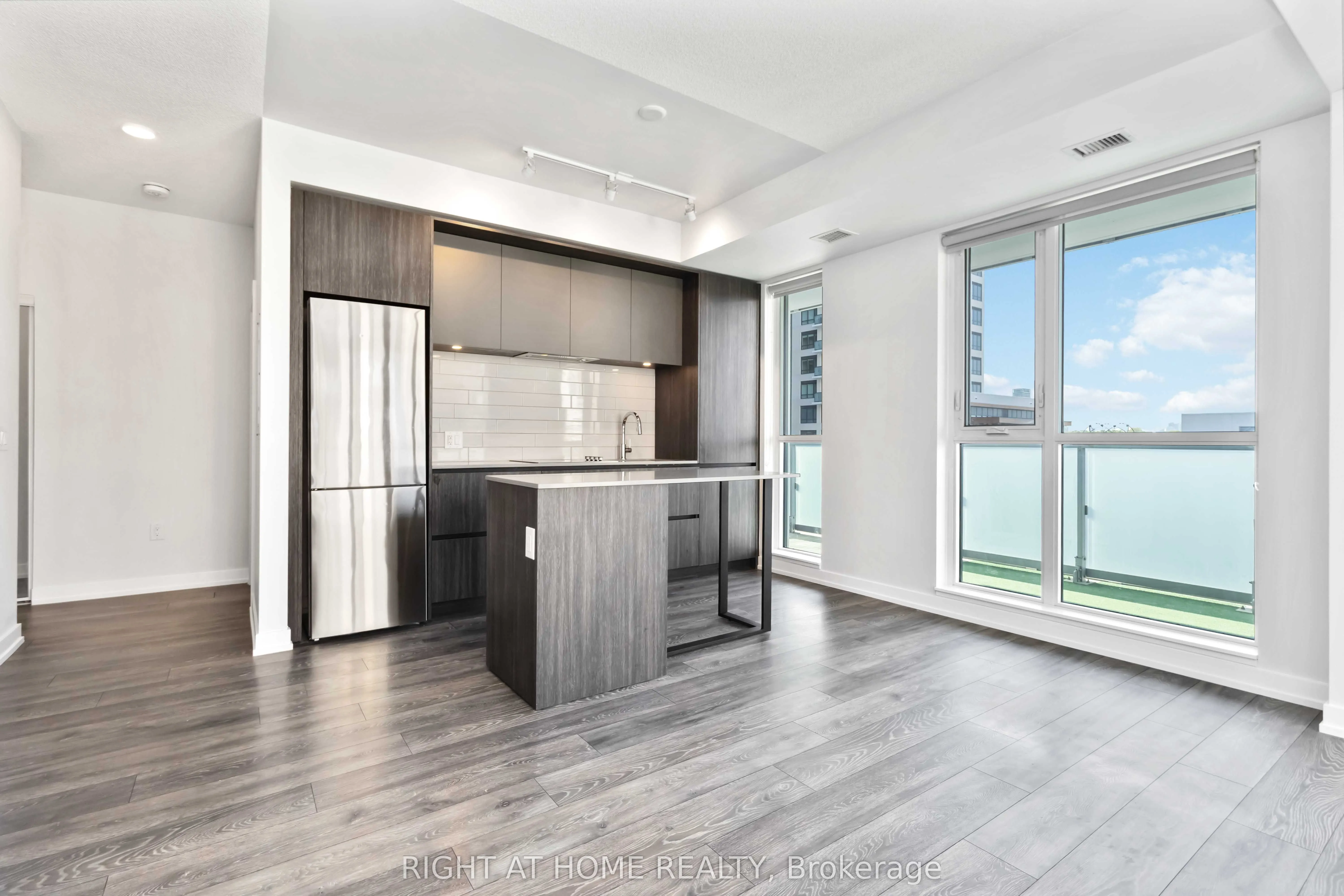 34 Tubman Avenue, #804