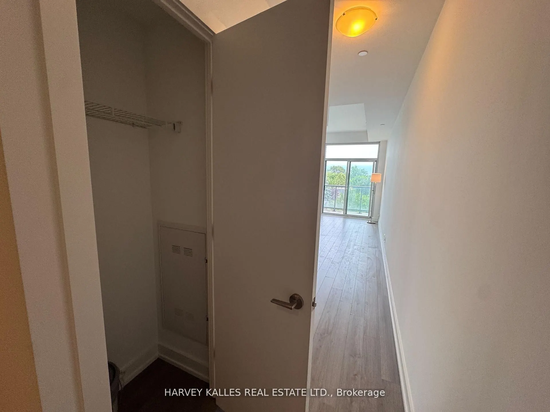 6 Parkwood Avenue, #714