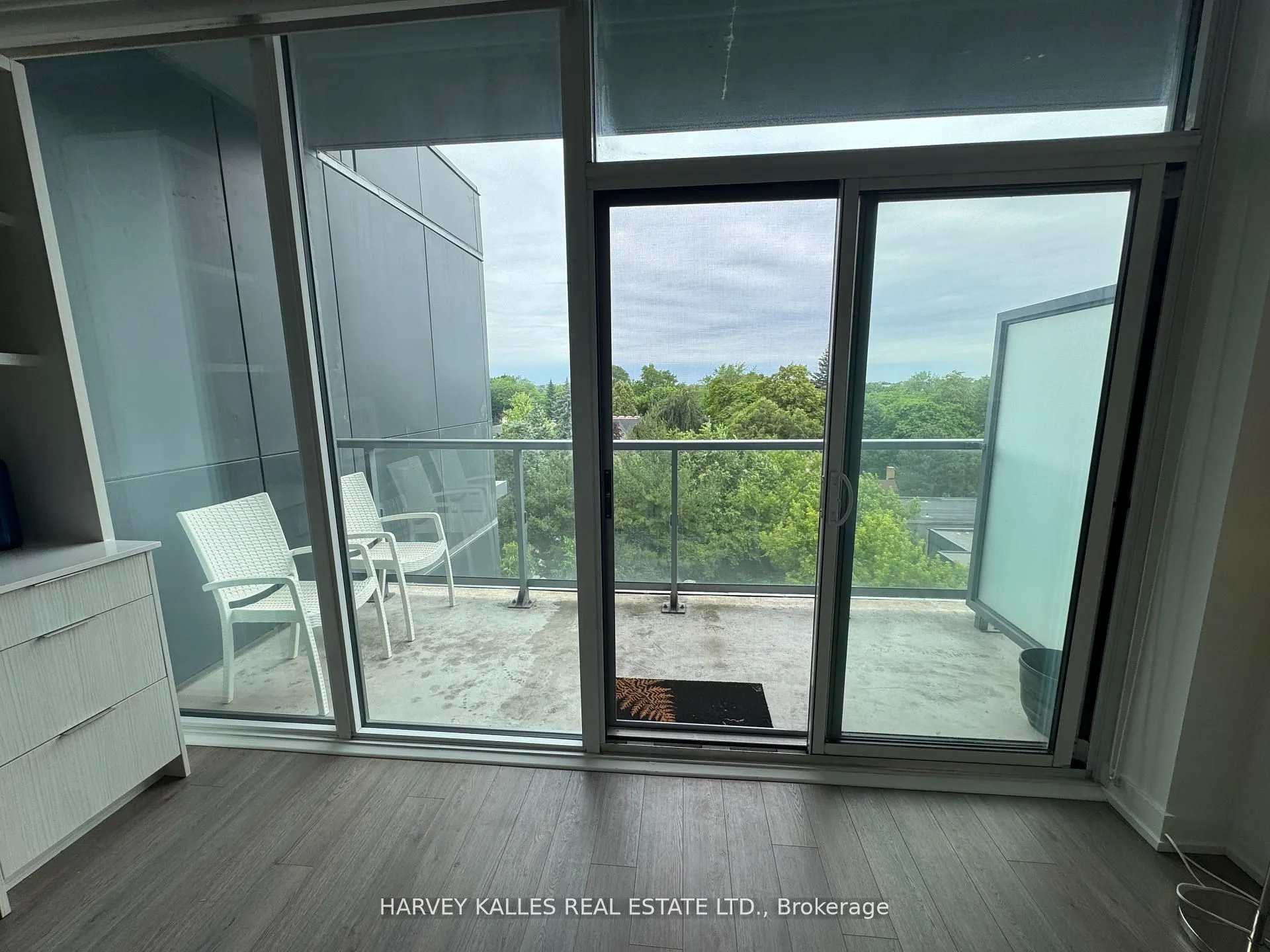 6 Parkwood Avenue, #714