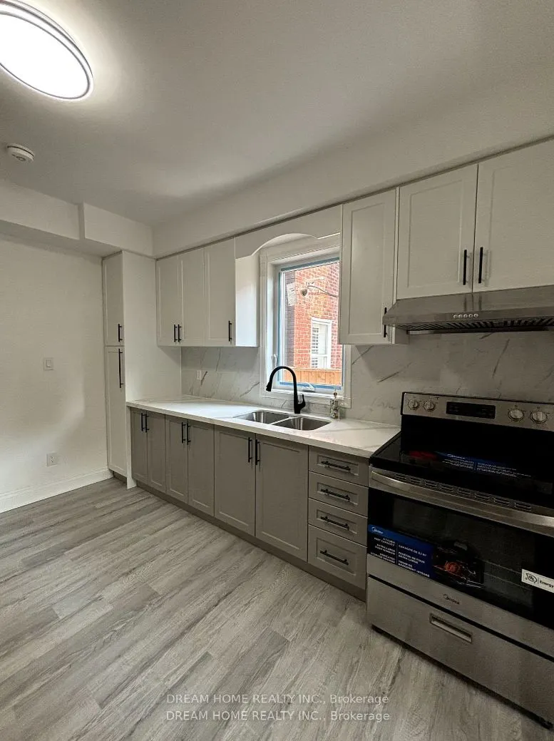 262 clinton Street, #203