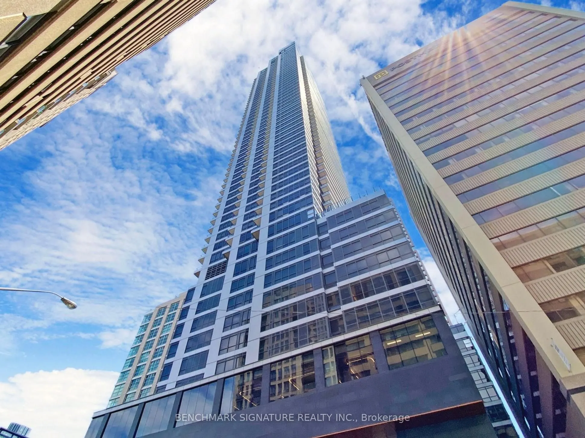 395 Bloor Street E #3705