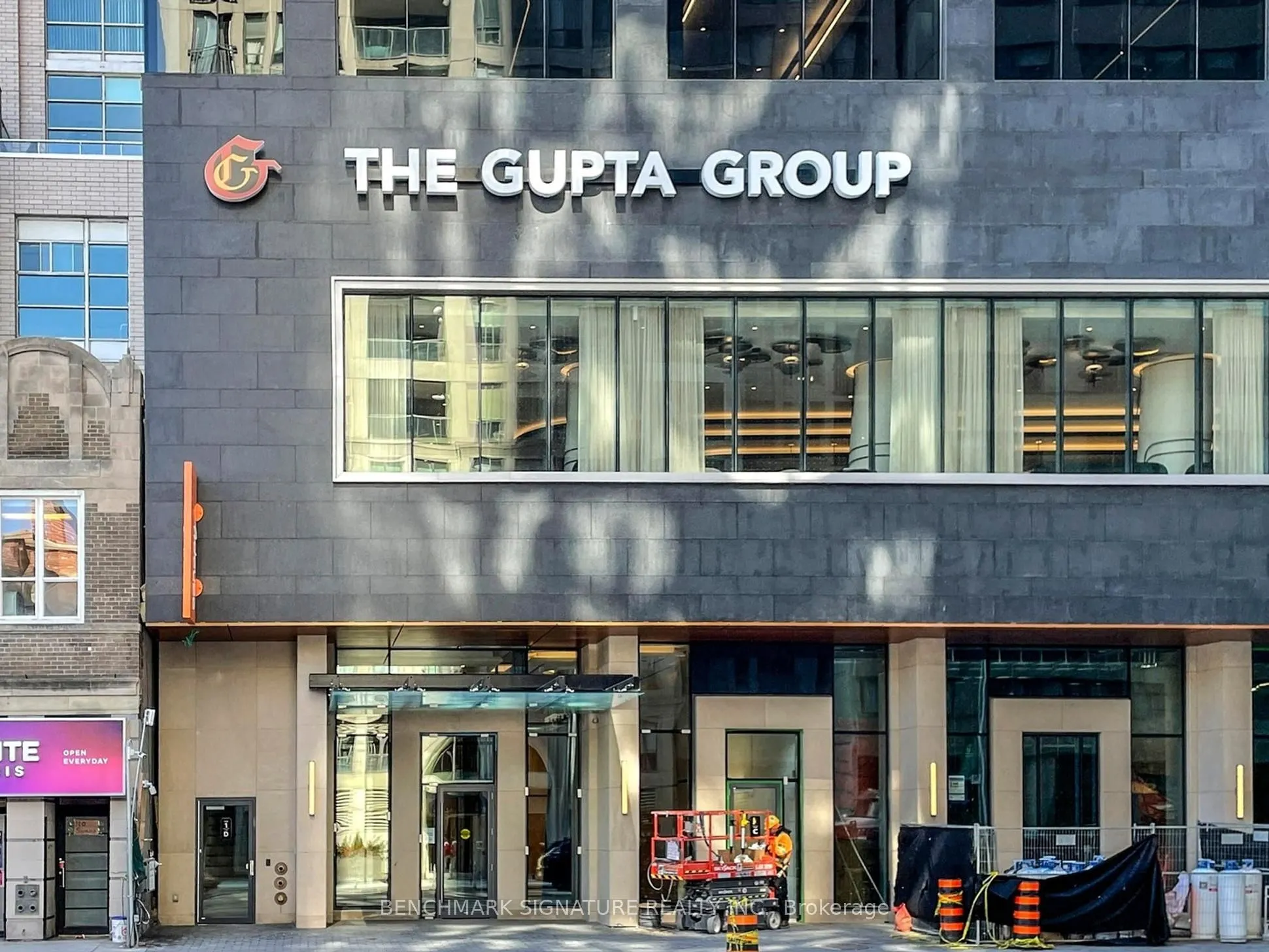 395 Bloor Street E #3705