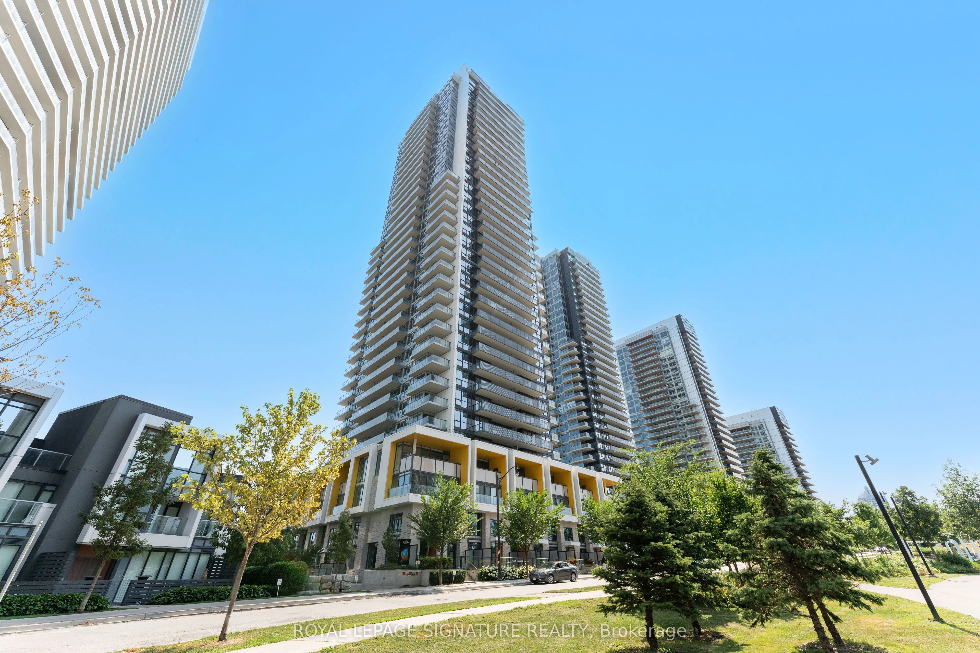 95 Mcmahon Drive, #1507