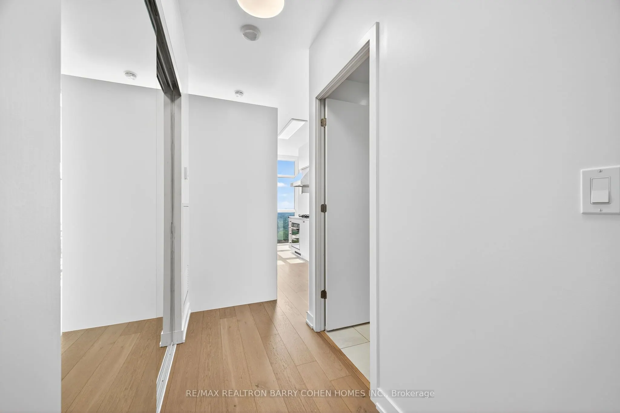 501 St Clair Avenue W, #2109
