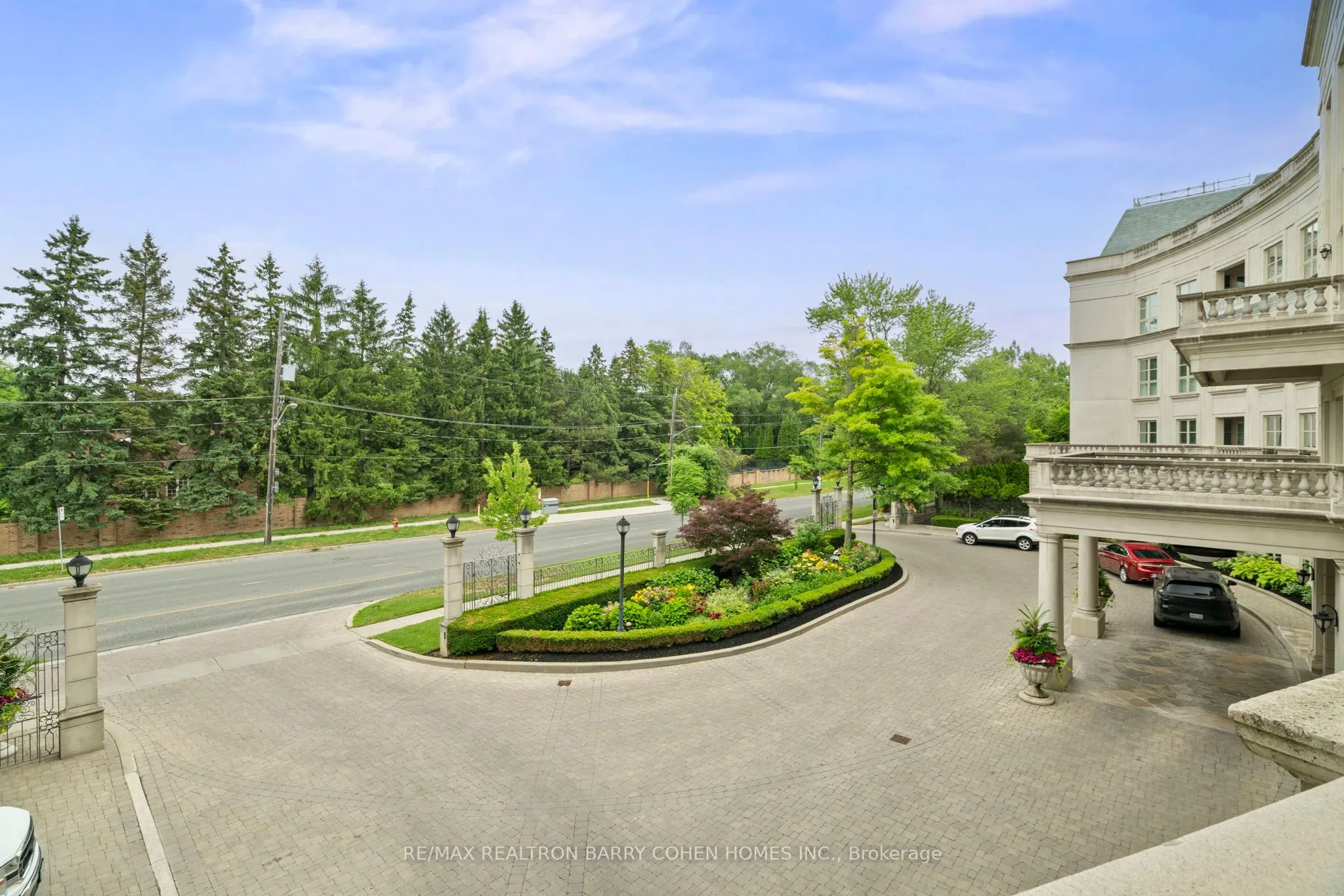 1 Post Road, #206