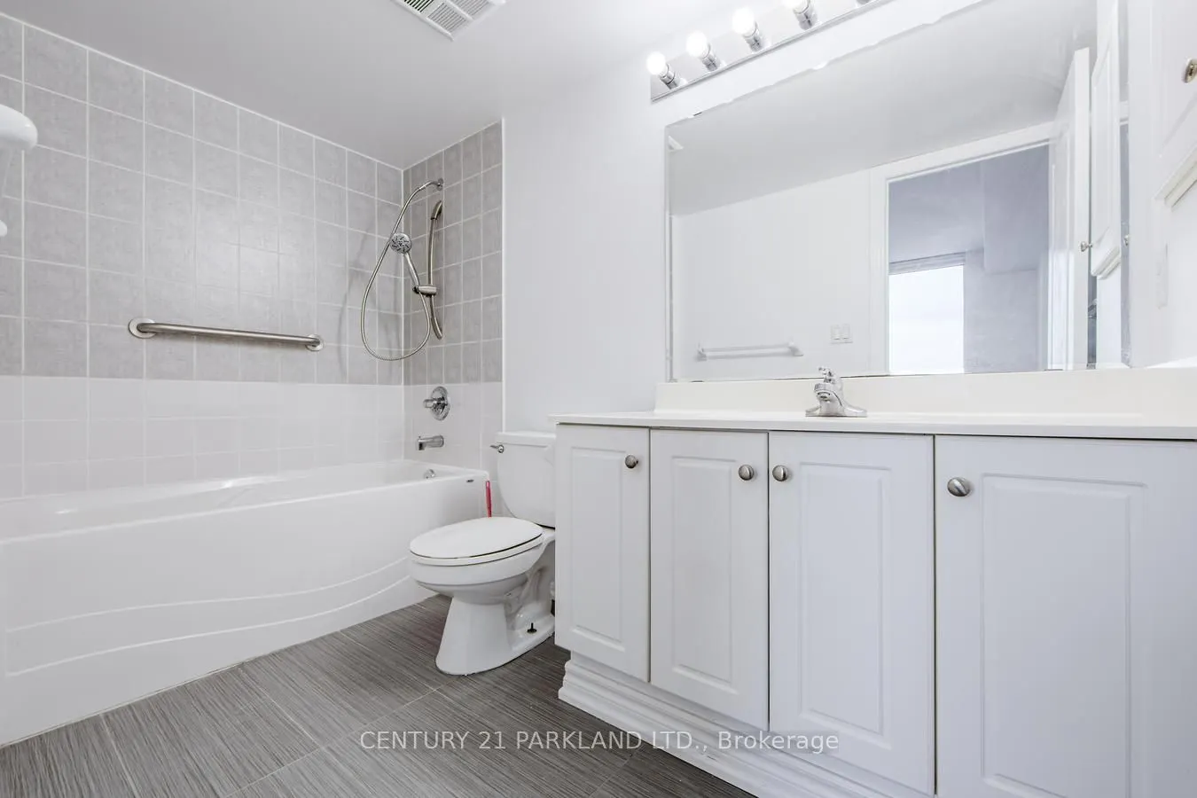 8 Rean Drive, #1701