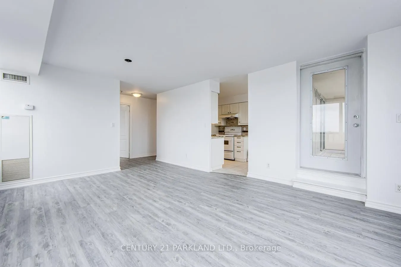 8 Rean Drive, #1701